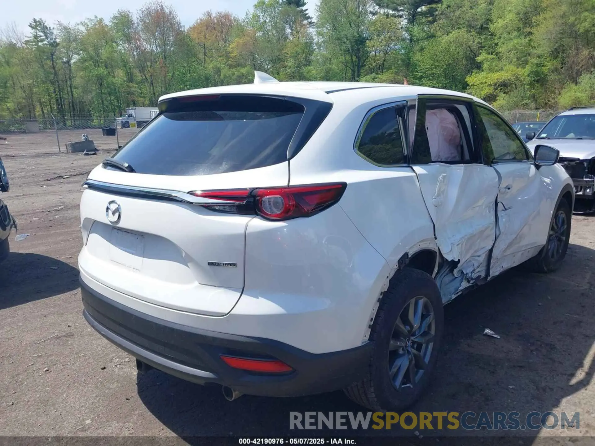 4 Photograph of a damaged car JM3TCBCYXM0521323 MAZDA CX-9 2021