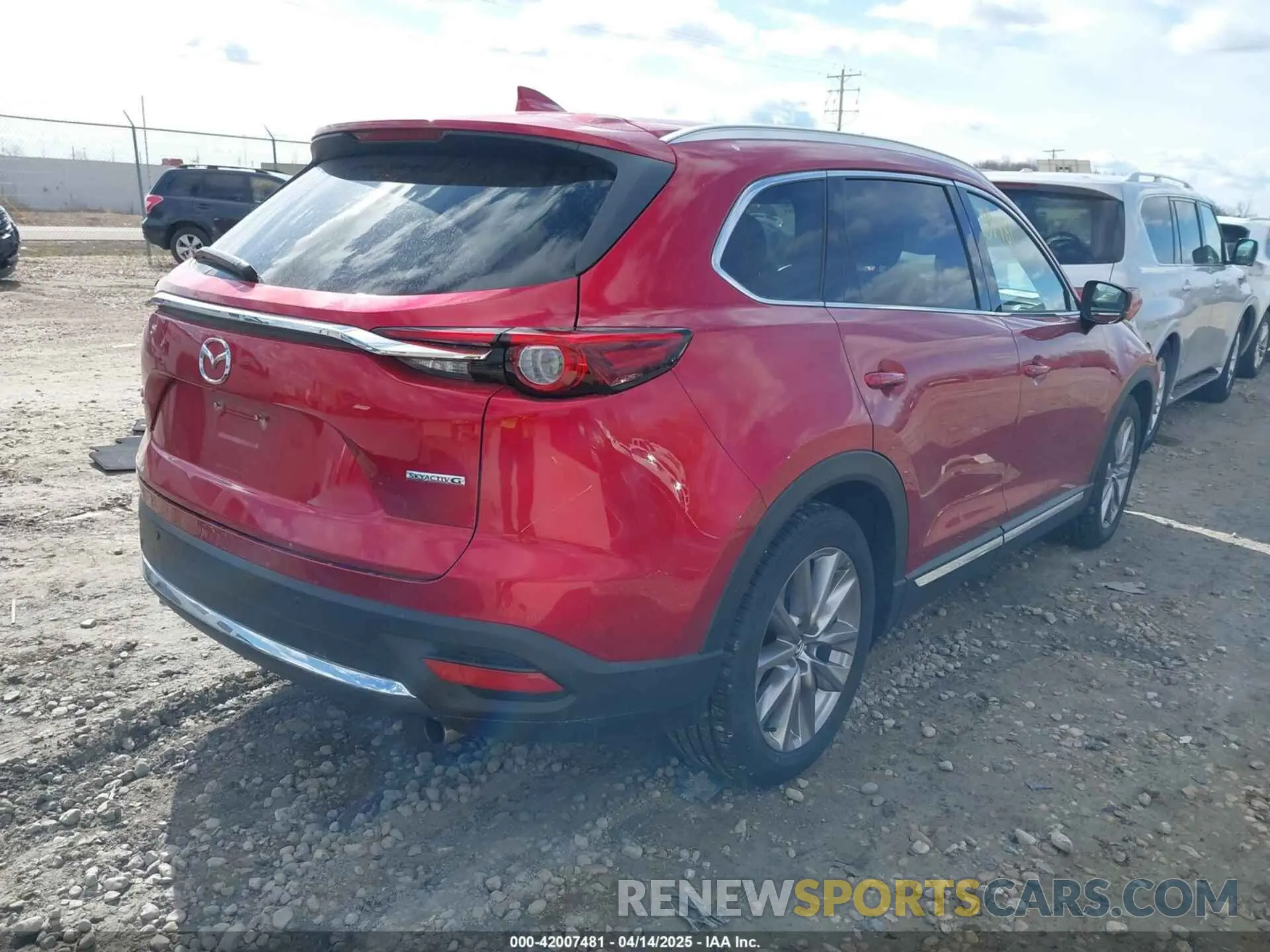 4 Photograph of a damaged car JM3TCBDY0M0516890 MAZDA CX-9 2021