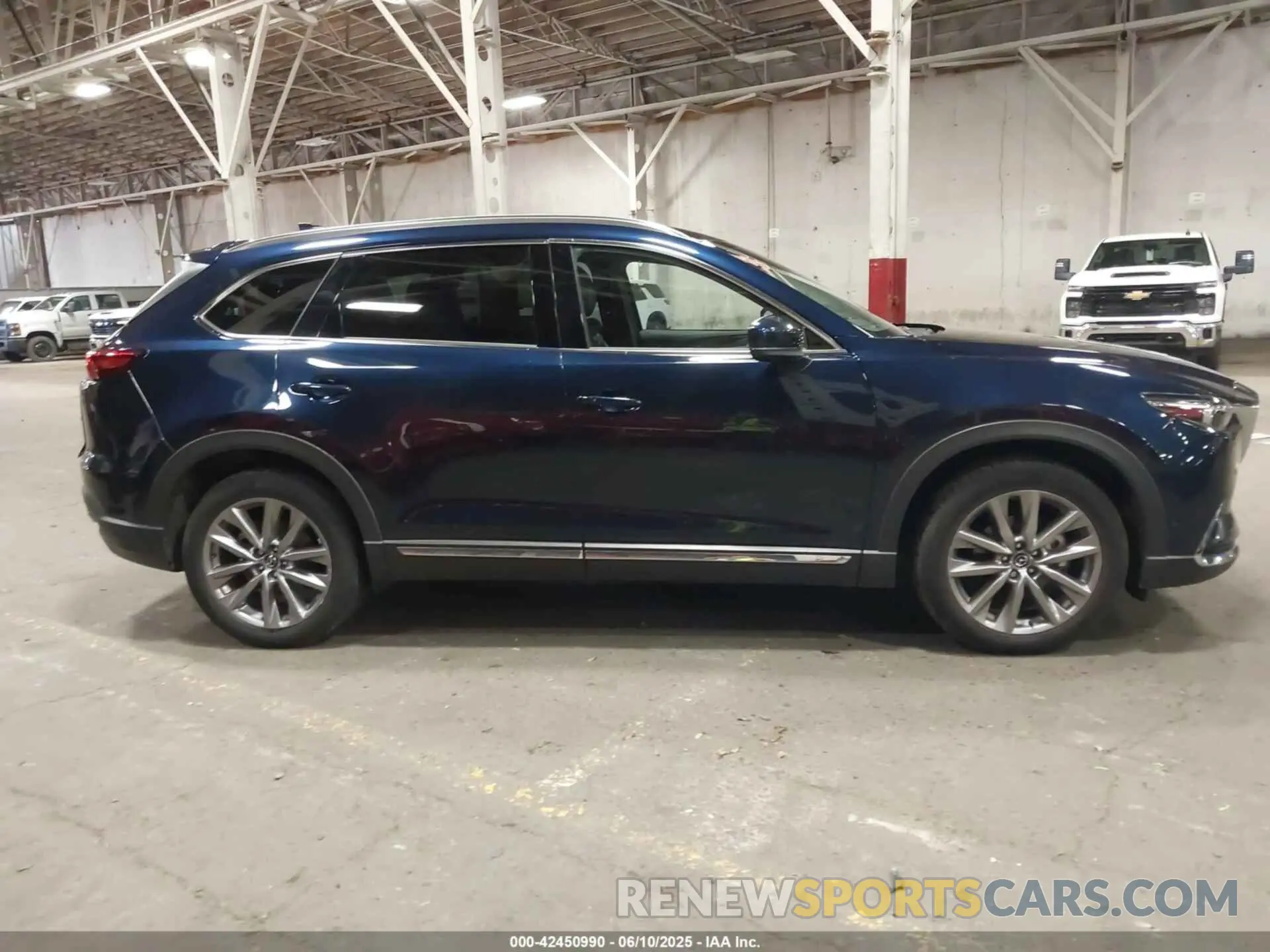 13 Photograph of a damaged car JM3TCBDY2M0532962 MAZDA CX-9 2021