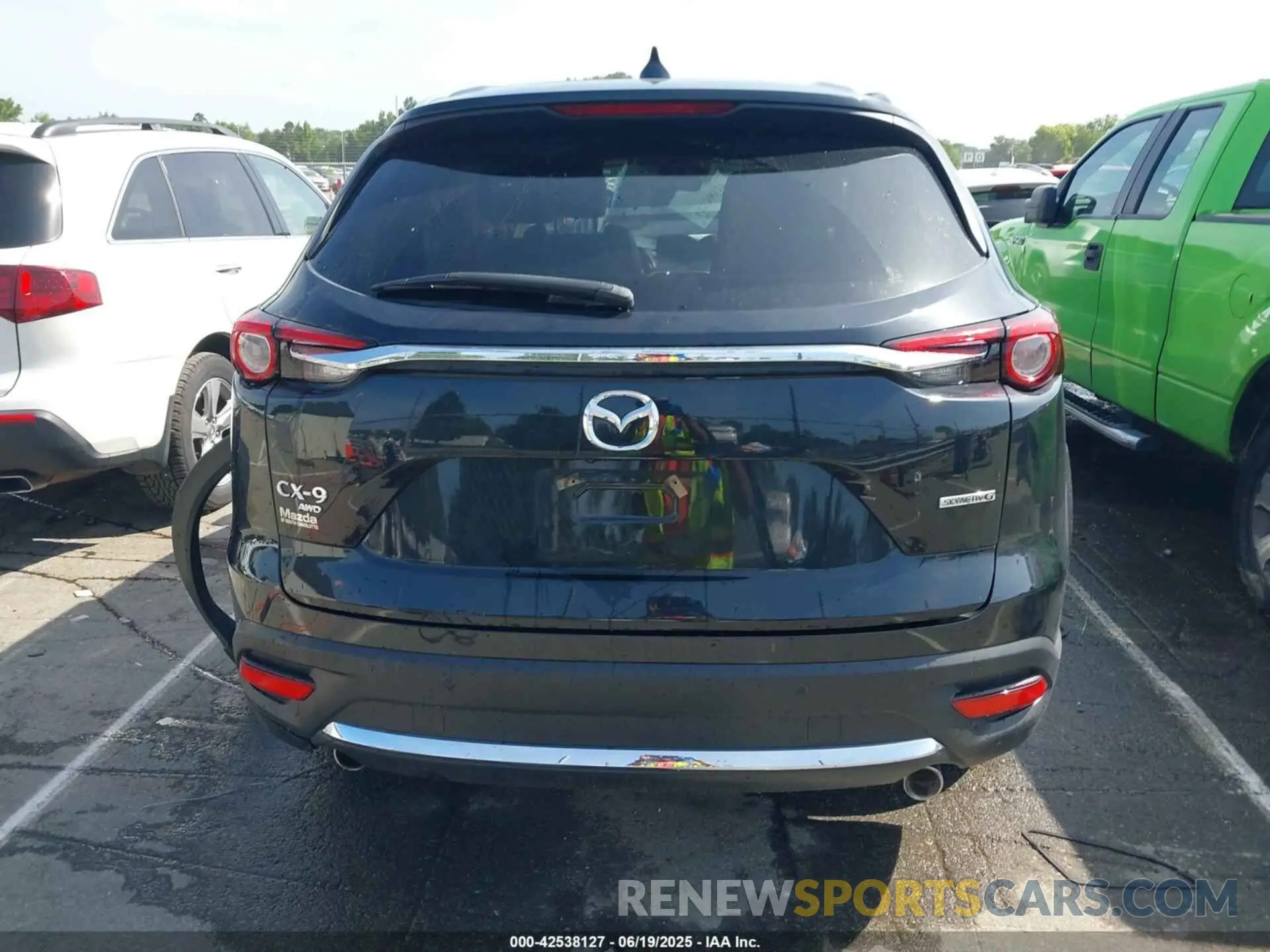 16 Photograph of a damaged car JM3TCBDY3M0524241 MAZDA CX-9 2021