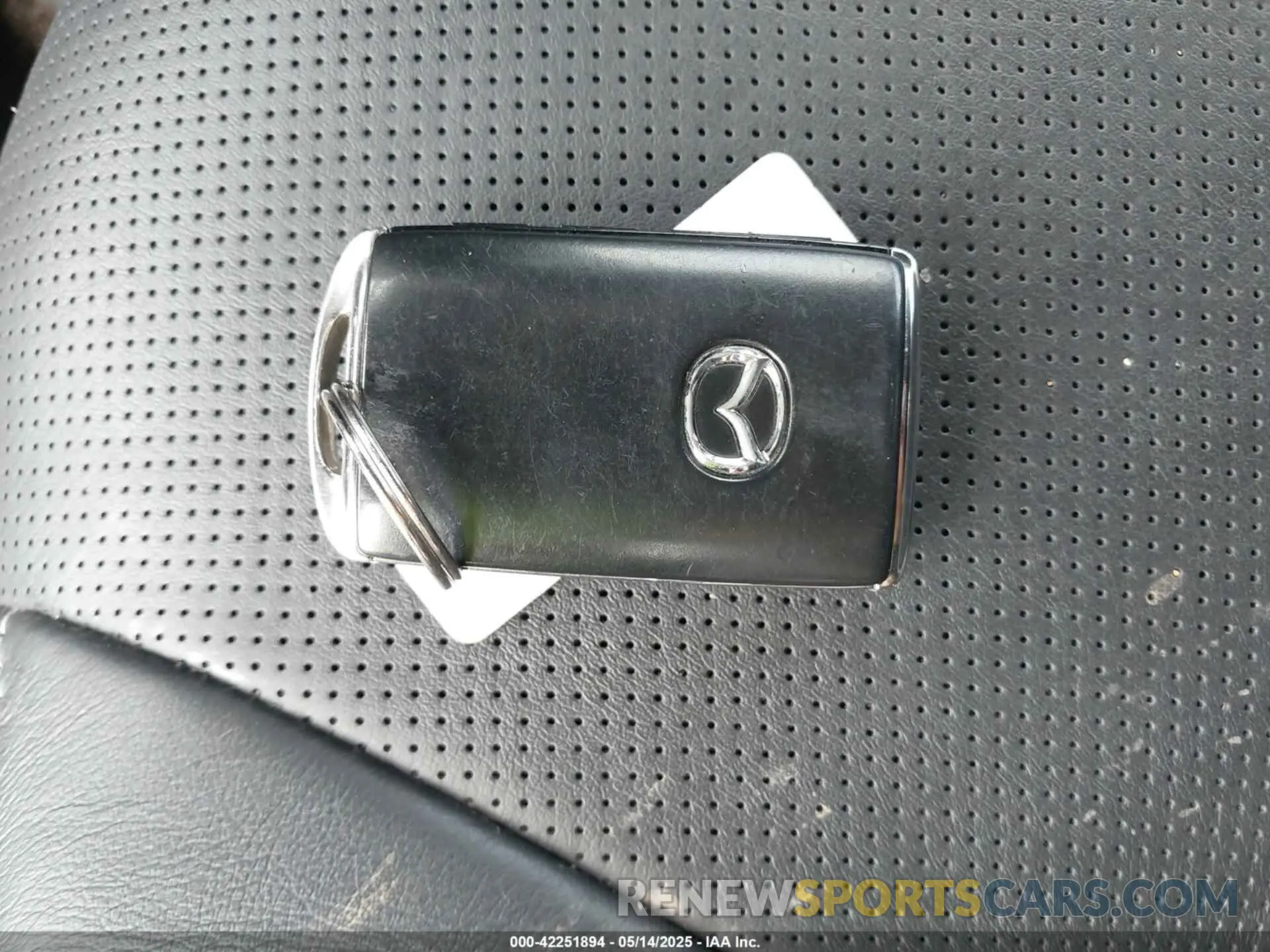 11 Photograph of a damaged car JM3TCBDY3M0537975 MAZDA CX-9 2021