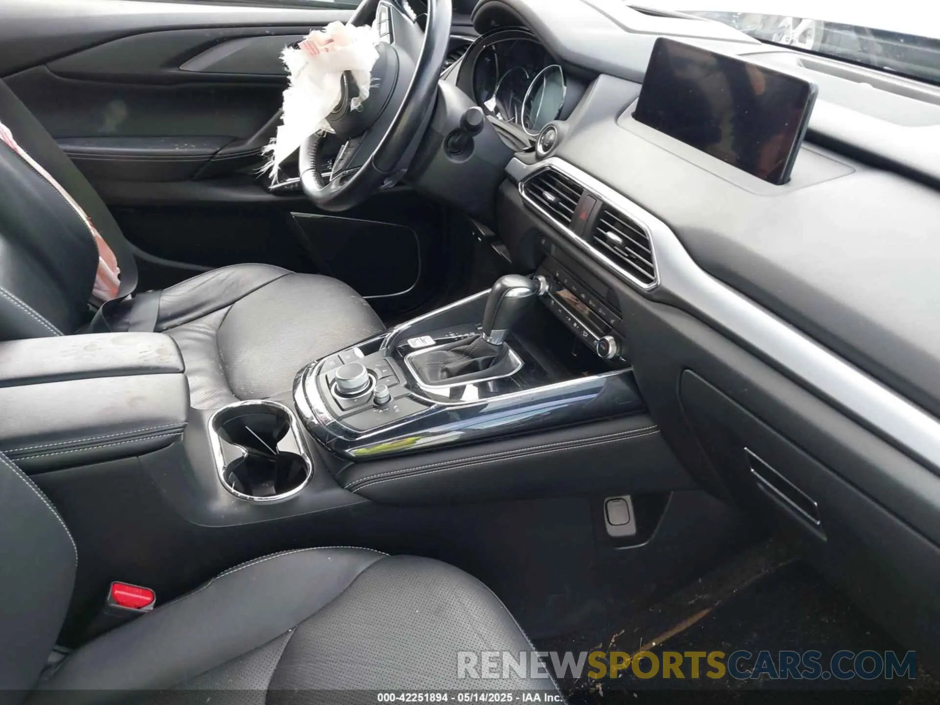 5 Photograph of a damaged car JM3TCBDY3M0537975 MAZDA CX-9 2021