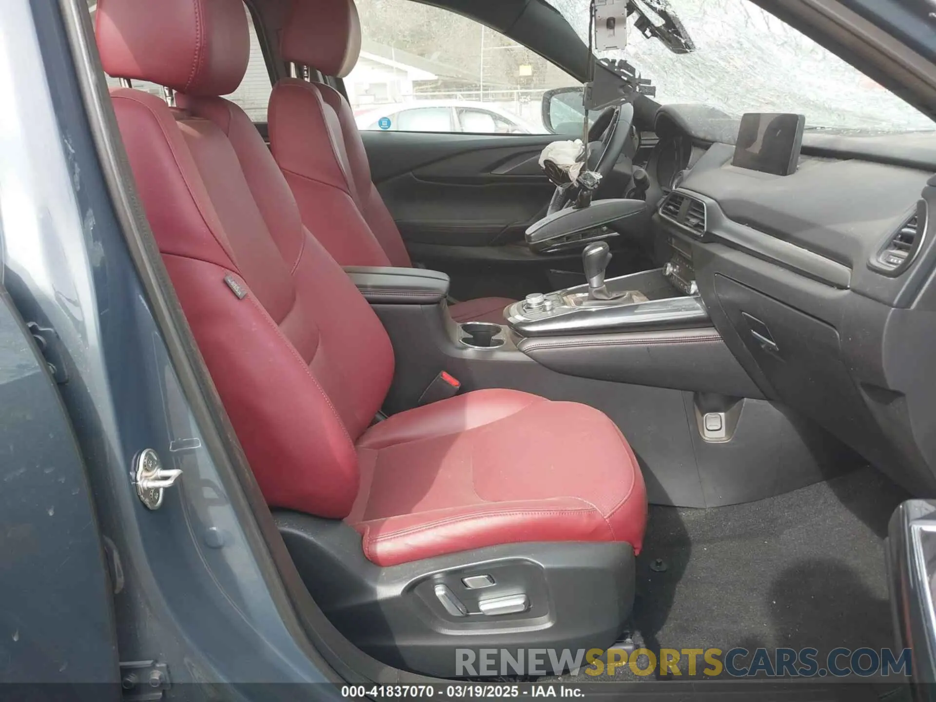 5 Photograph of a damaged car JM3TCBDY4M0538083 MAZDA CX-9 2021
