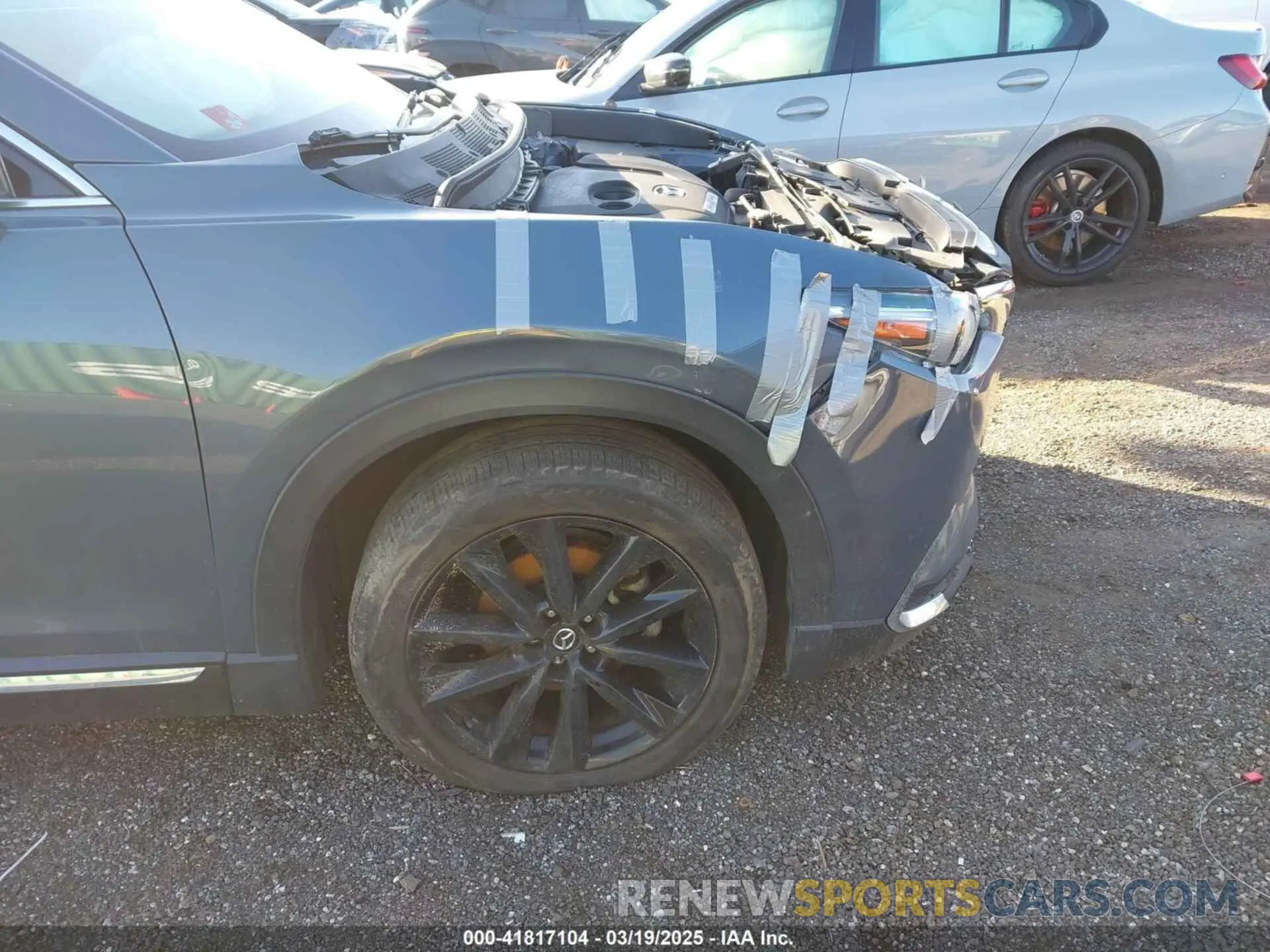 17 Photograph of a damaged car JM3TCBDY5M0502399 MAZDA CX-9 2021