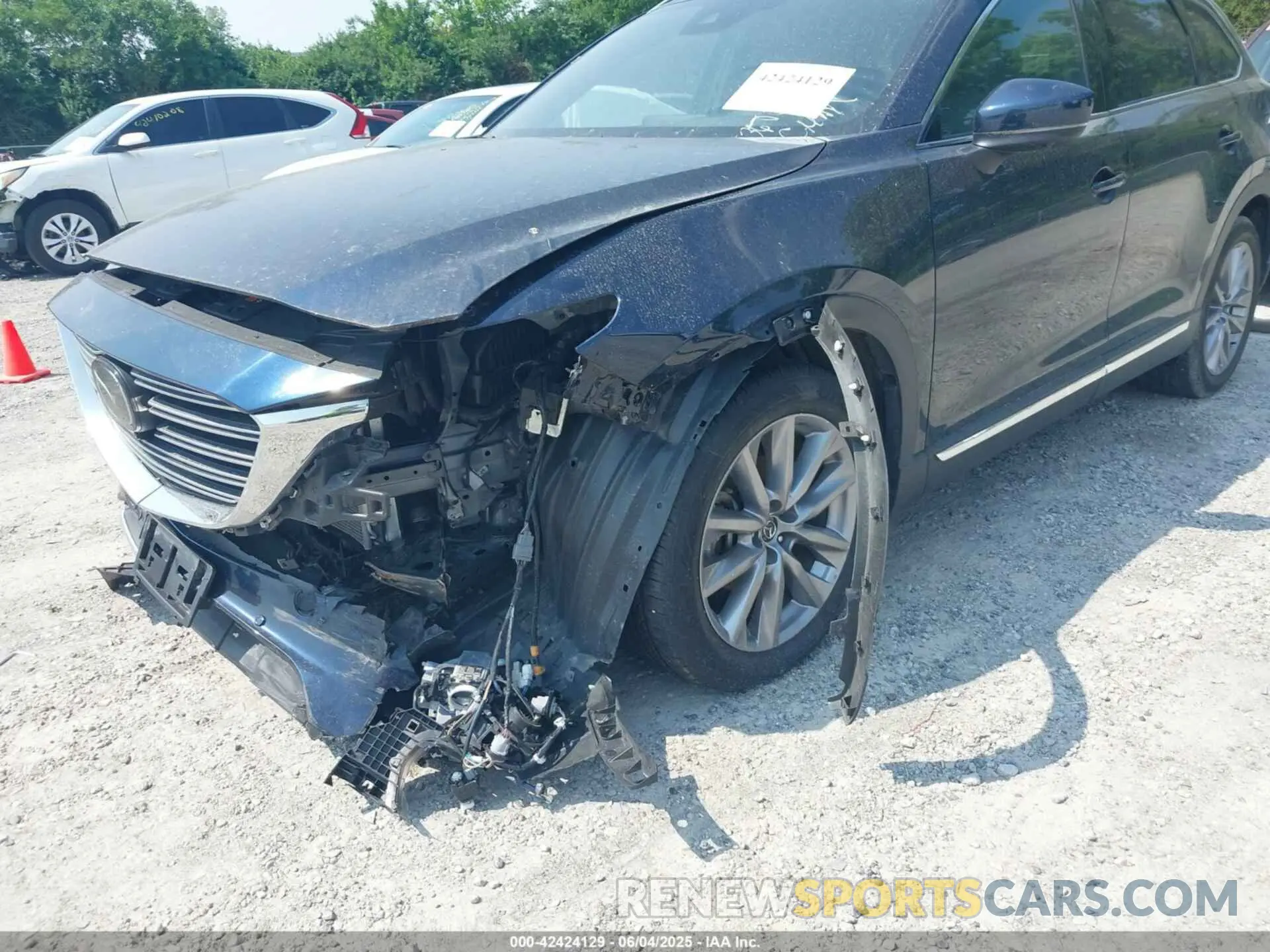 18 Photograph of a damaged car JM3TCBDY7M0536005 MAZDA CX-9 2021