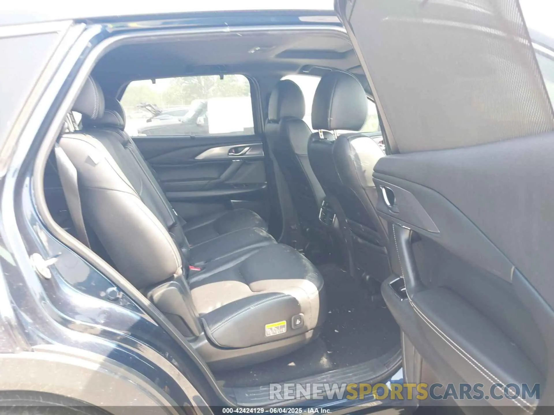 8 Photograph of a damaged car JM3TCBDY7M0536005 MAZDA CX-9 2021