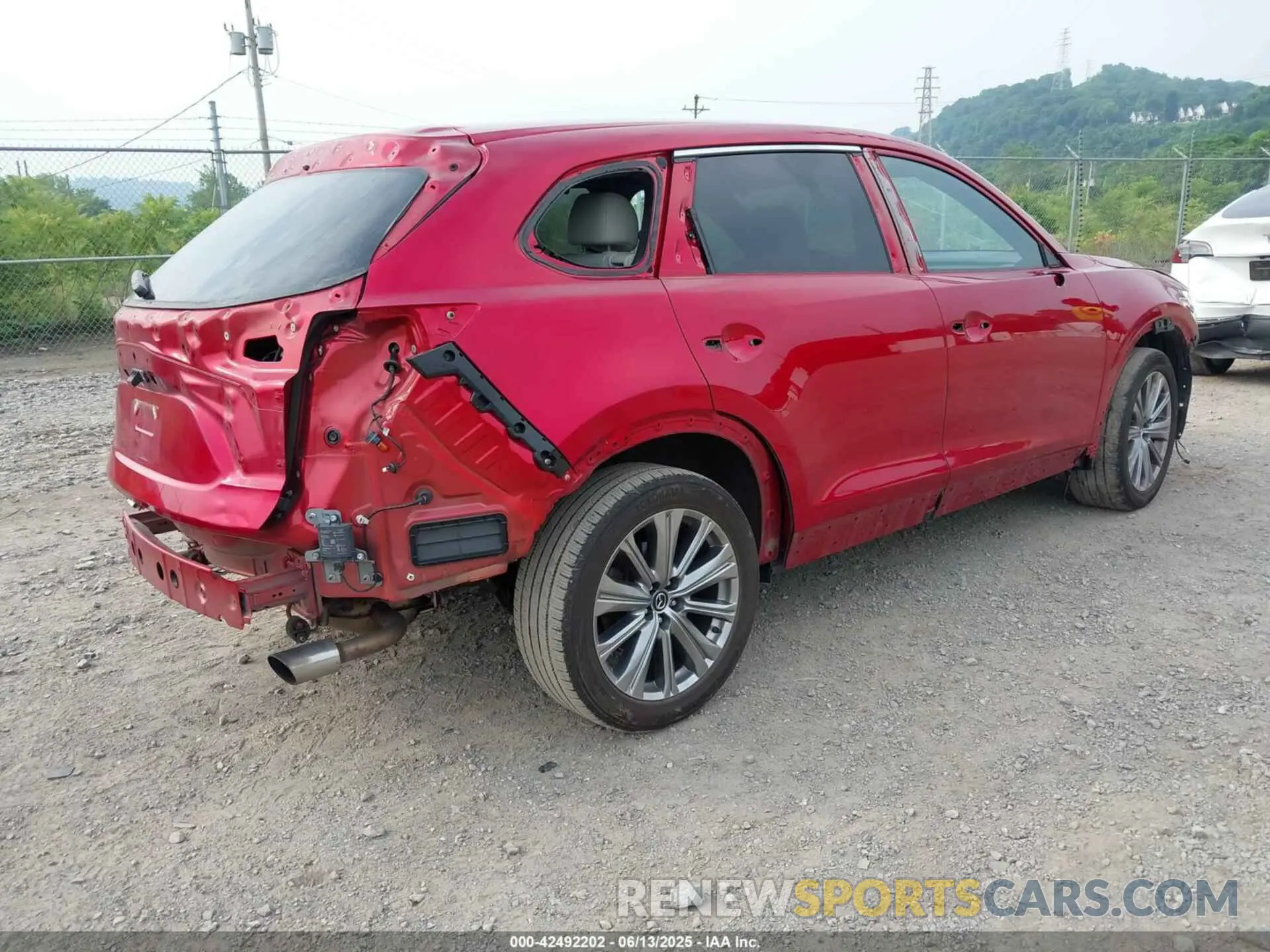 4 Photograph of a damaged car JM3TCBEY2M0509874 MAZDA CX-9 2021