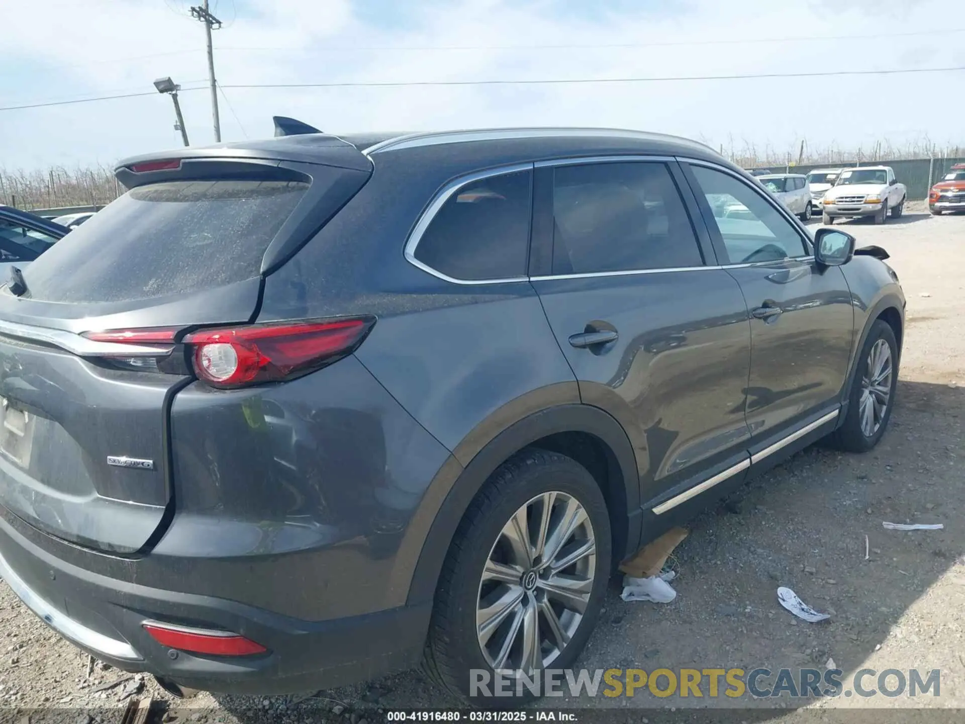 4 Photograph of a damaged car JM3TCBEY5M0523199 MAZDA CX-9 2021