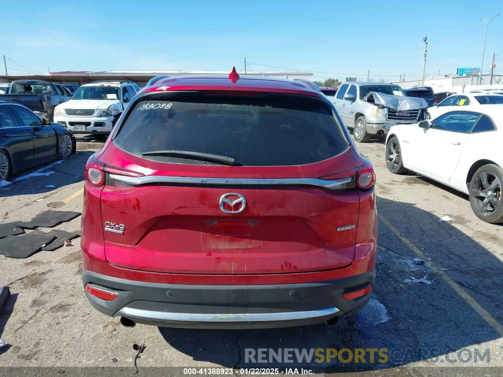 17 Photograph of a damaged car JM3TCBEY7M0529957 MAZDA CX-9 2021