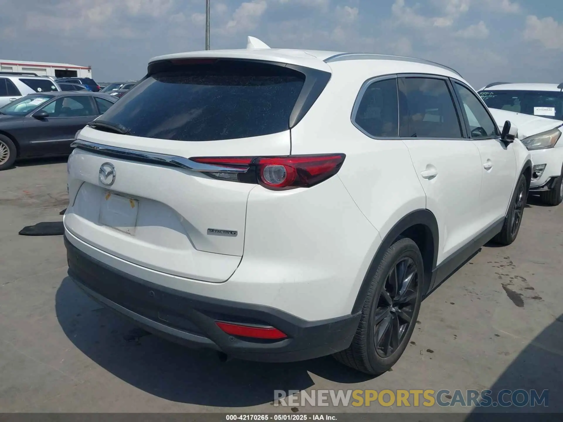 4 Photograph of a damaged car JM3TCBAY3N0626046 MAZDA CX-9 2022