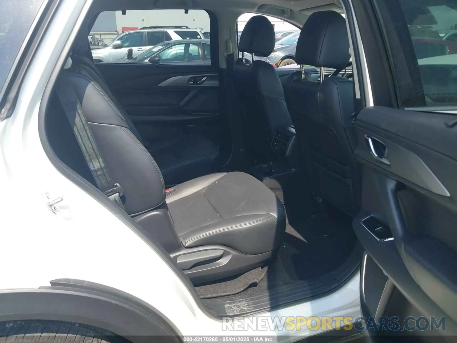 8 Photograph of a damaged car JM3TCBAY3N0626046 MAZDA CX-9 2022