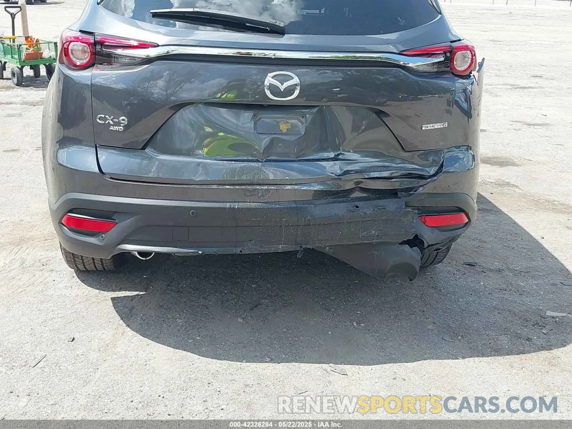6 Photograph of a damaged car JM3TCBAY9N0624575 MAZDA CX-9 2022