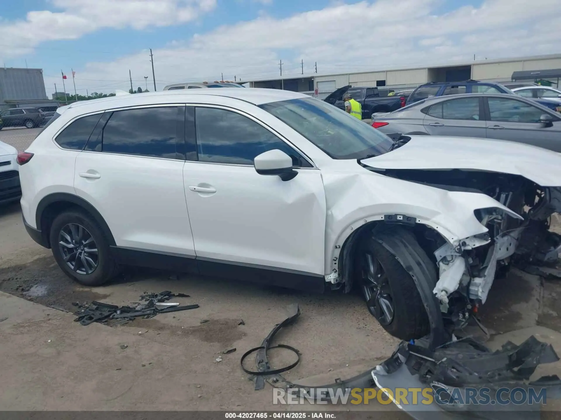 13 Photograph of a damaged car JM3TCBCY0N0608052 MAZDA CX-9 2022