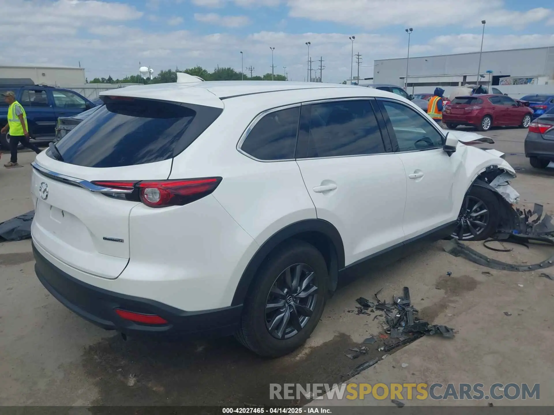 4 Photograph of a damaged car JM3TCBCY0N0608052 MAZDA CX-9 2022