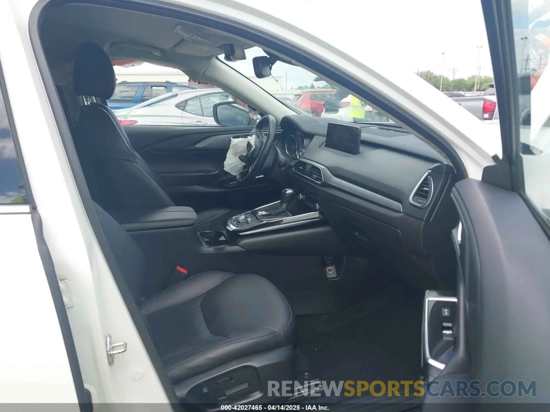 5 Photograph of a damaged car JM3TCBCY0N0608052 MAZDA CX-9 2022