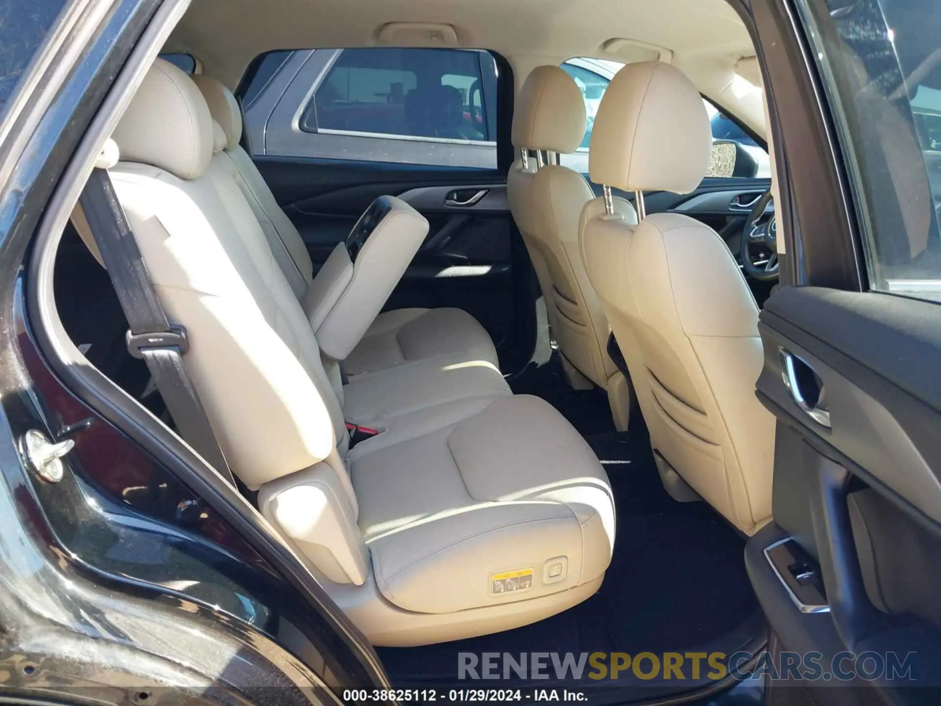 8 Photograph of a damaged car JM3TCBCY1N0601157 MAZDA CX-9 2022