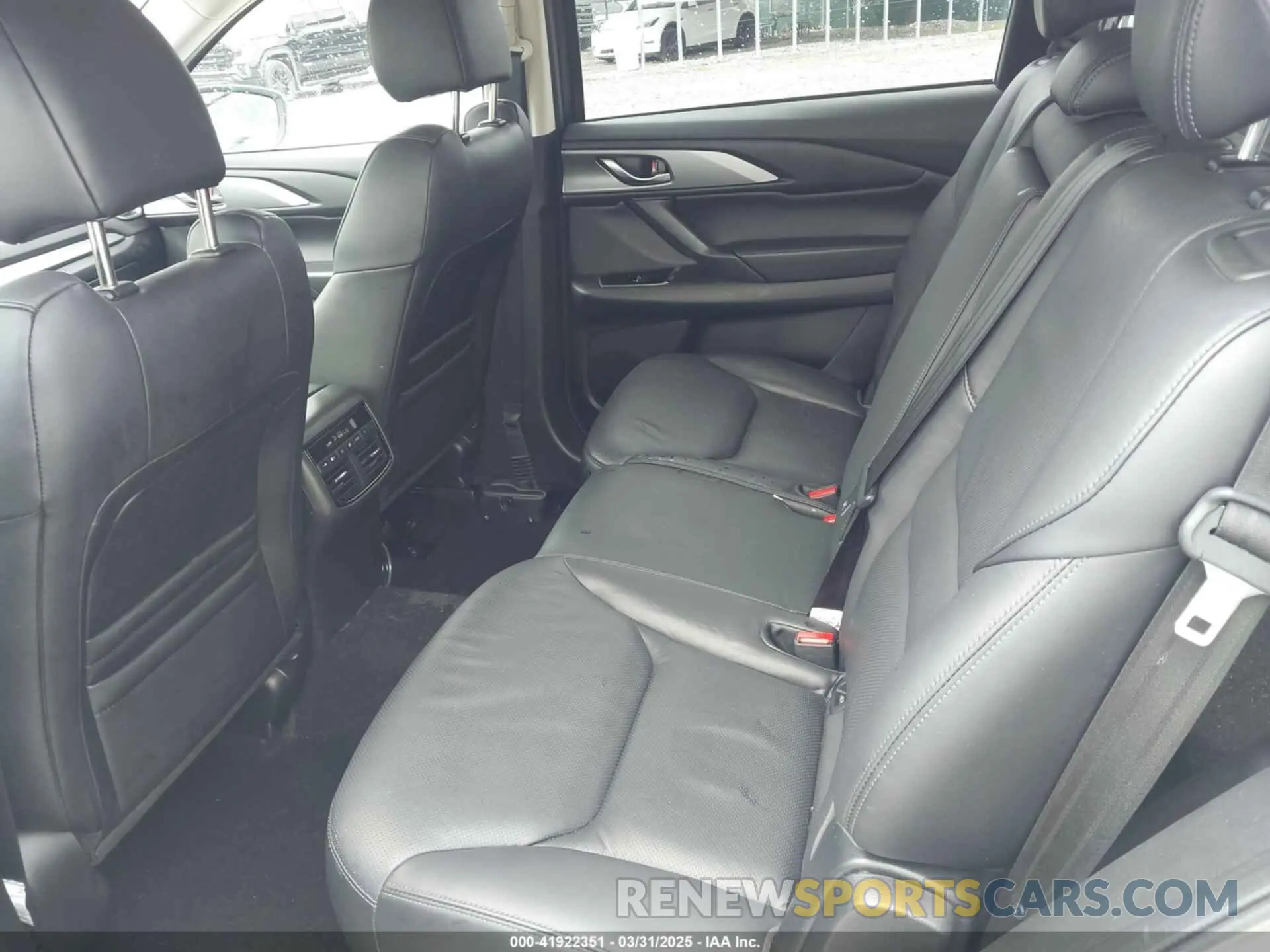 8 Photograph of a damaged car JM3TCBCY4N0602402 MAZDA CX-9 2022