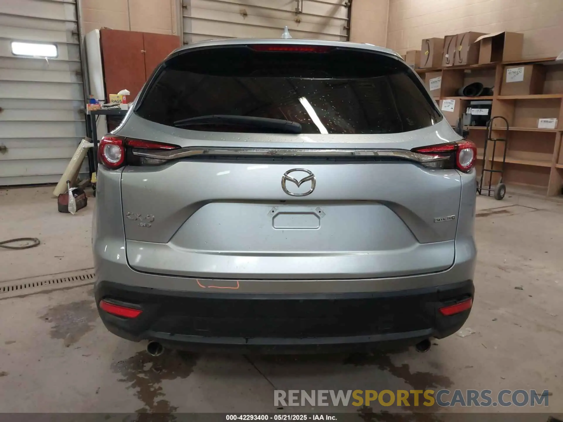 17 Photograph of a damaged car JM3TCBCY4N0603145 MAZDA CX-9 2022
