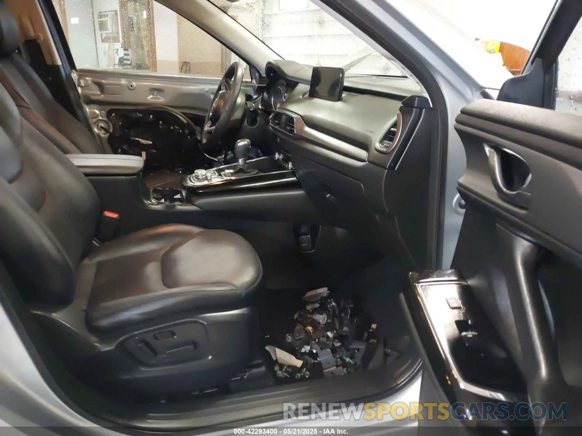 5 Photograph of a damaged car JM3TCBCY4N0603145 MAZDA CX-9 2022