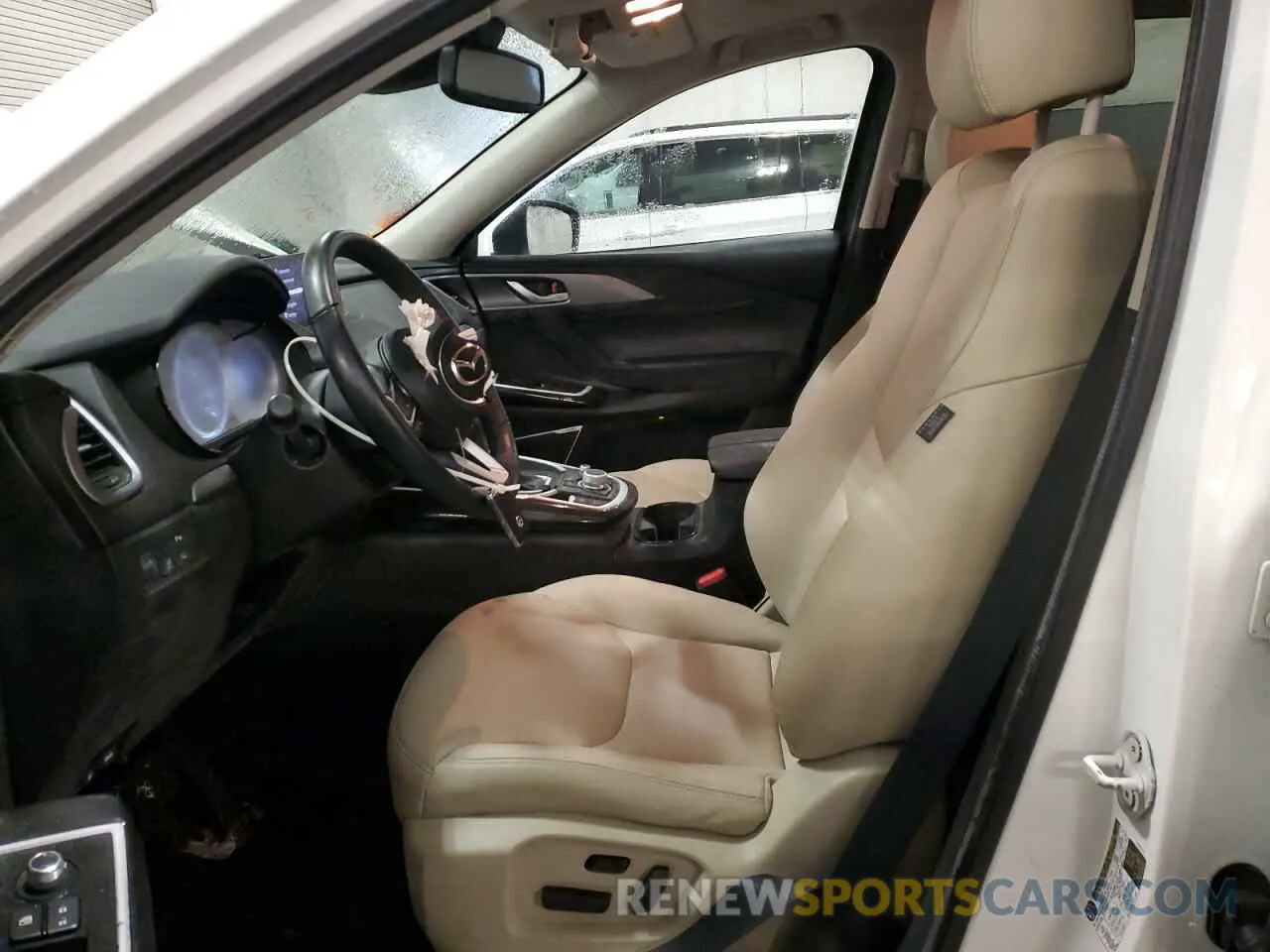 7 Photograph of a damaged car JM3TCBCY6N0622621 MAZDA CX-9 2022