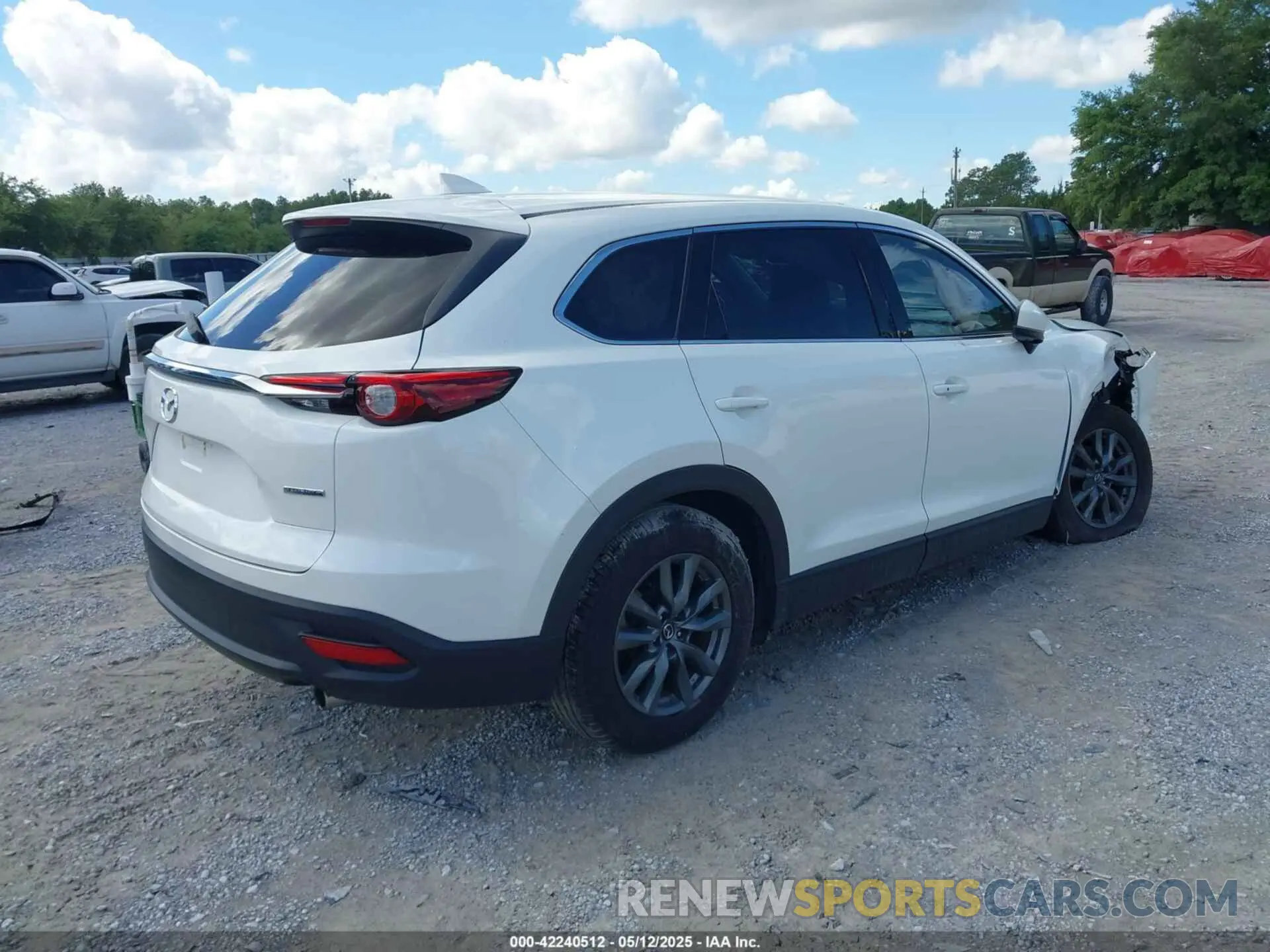 4 Photograph of a damaged car JM3TCBCY7N0600787 MAZDA CX-9 2022