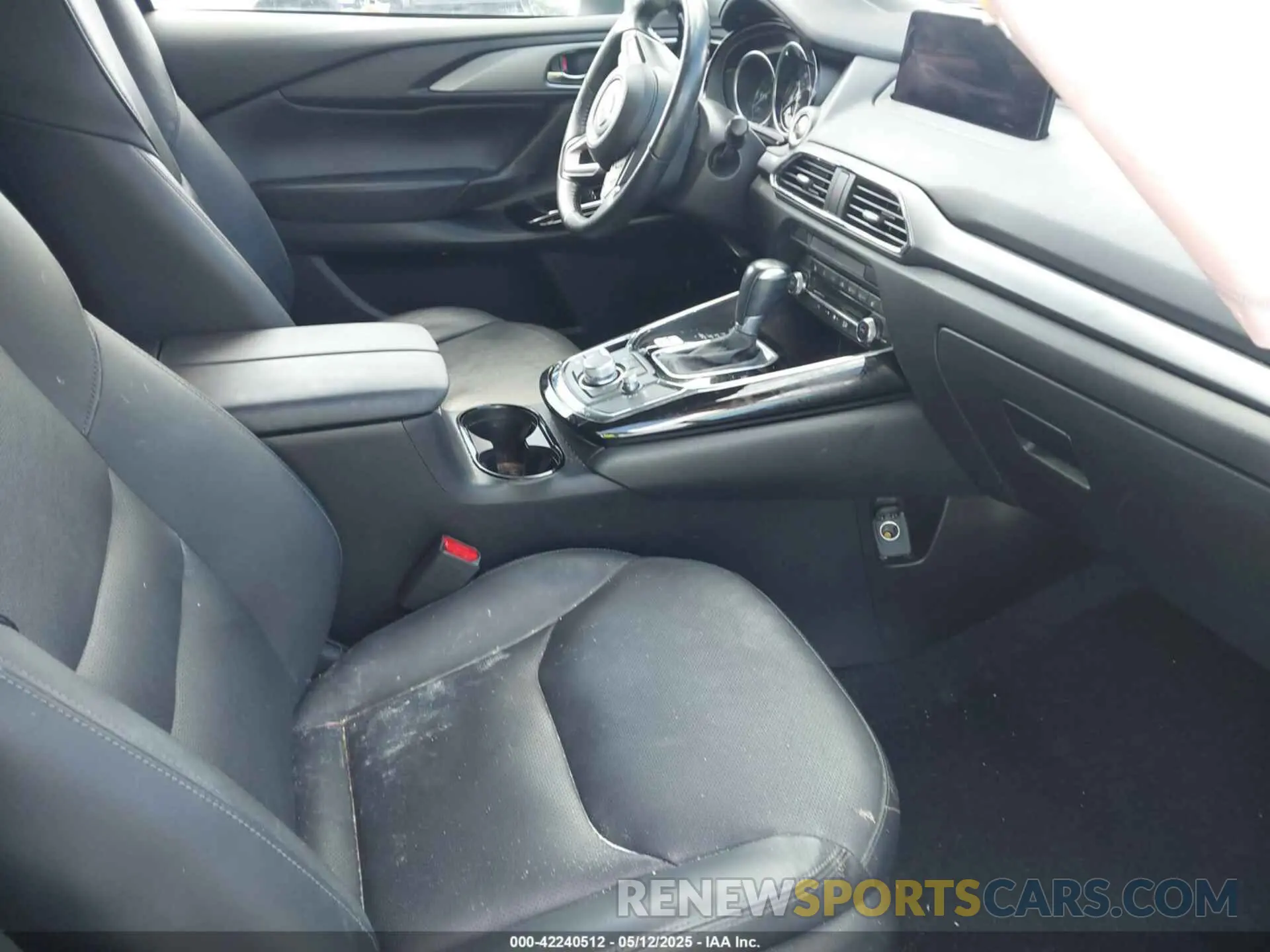 5 Photograph of a damaged car JM3TCBCY7N0600787 MAZDA CX-9 2022