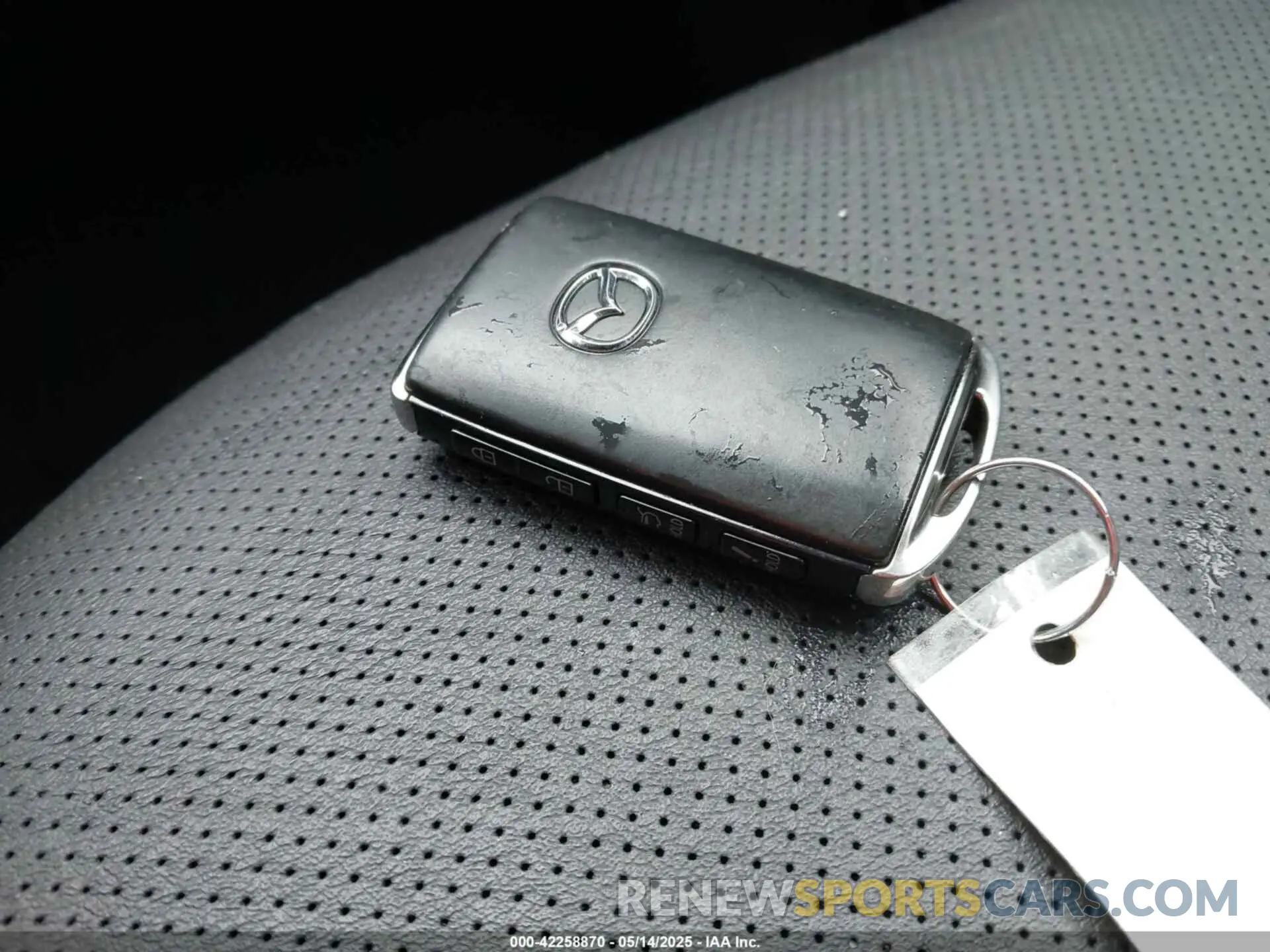 11 Photograph of a damaged car JM3TCBCY9N0613508 MAZDA CX-9 2022