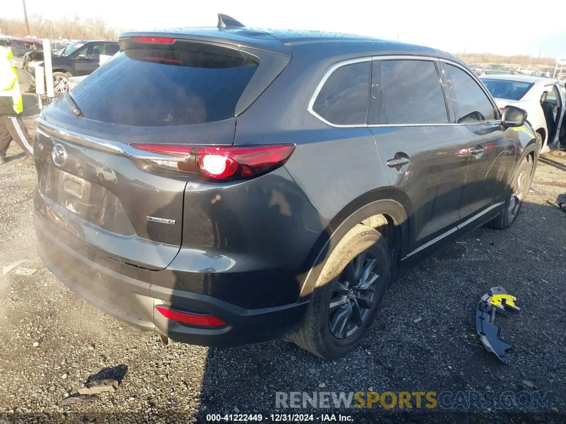 4 Photograph of a damaged car JM3TCBCYXN0605336 MAZDA CX-9 2022