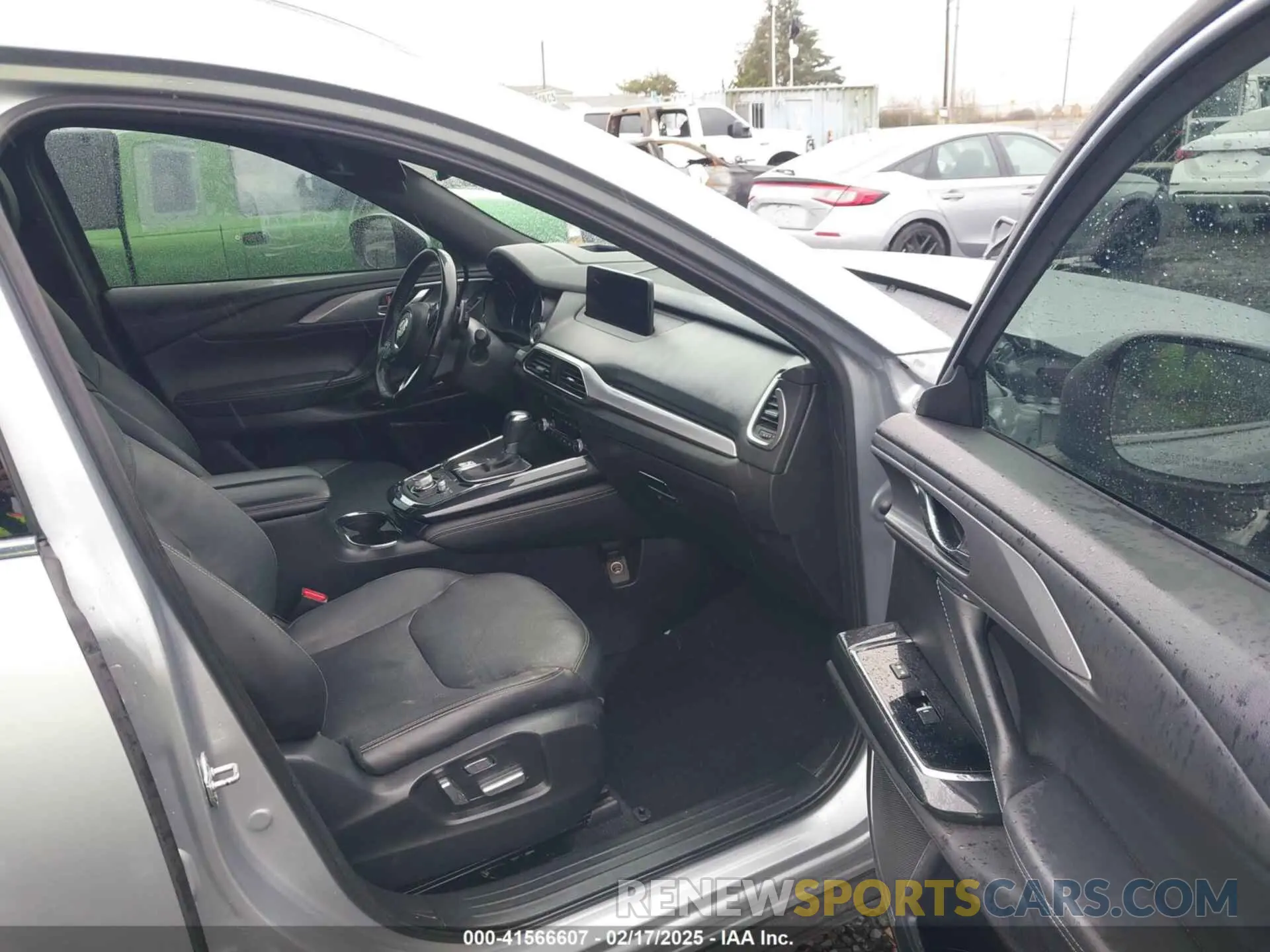 5 Photograph of a damaged car JM3TCBDYXN0611894 MAZDA CX-9 2022