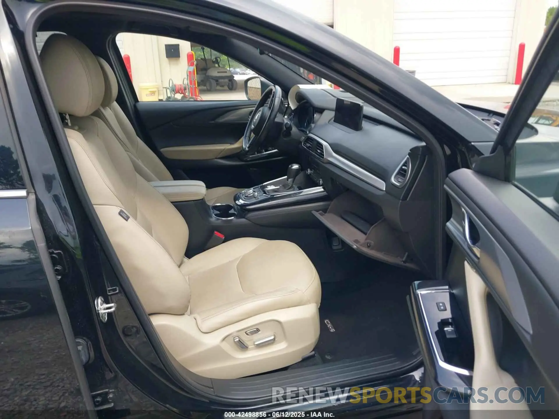 5 Photograph of a damaged car JM3TCBDYXN0627657 MAZDA CX-9 2022