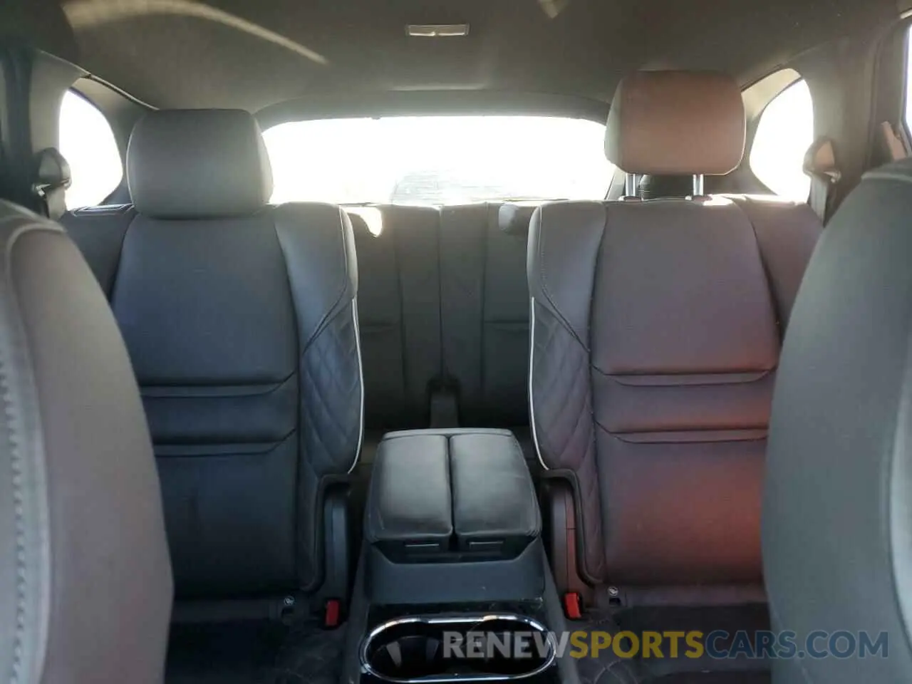 10 Photograph of a damaged car JM3TCBEY5N0619688 MAZDA CX-9 2022