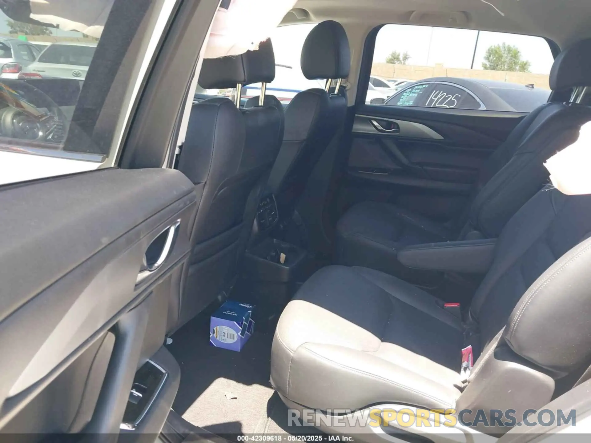8 Photograph of a damaged car JM3TCBAY7P0636047 MAZDA CX-9 2023