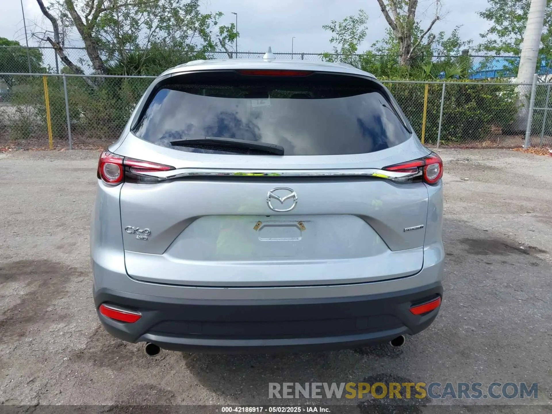 16 Photograph of a damaged car JM3TCBAY7P0652913 MAZDA CX-9 2023