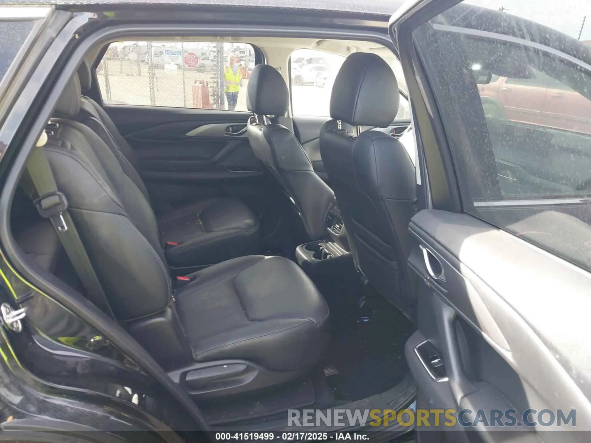 8 Photograph of a damaged car JM3TCBAY9P0649348 MAZDA CX-9 2023