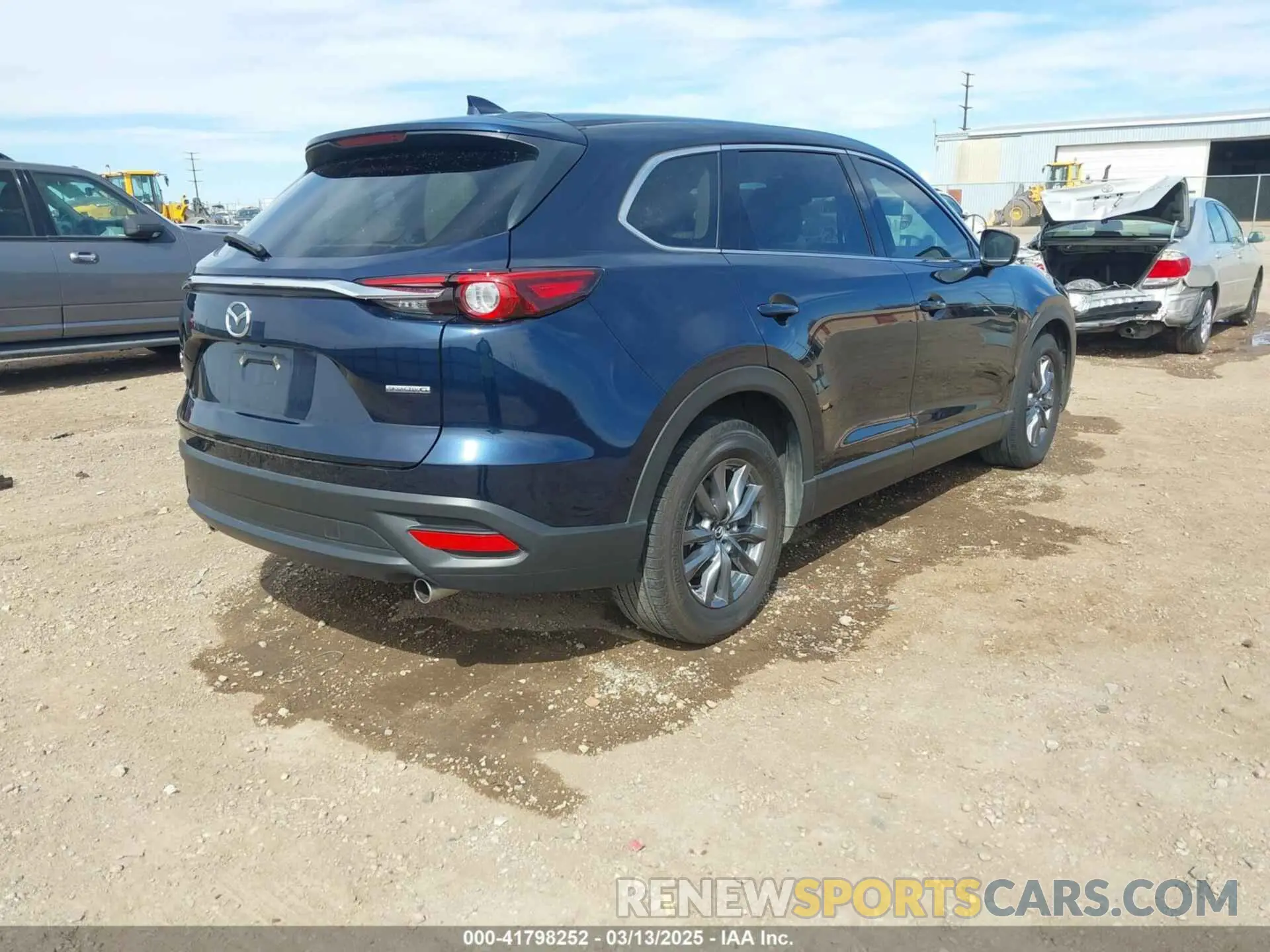4 Photograph of a damaged car JM3TCBCY1P0642455 MAZDA CX-9 2023