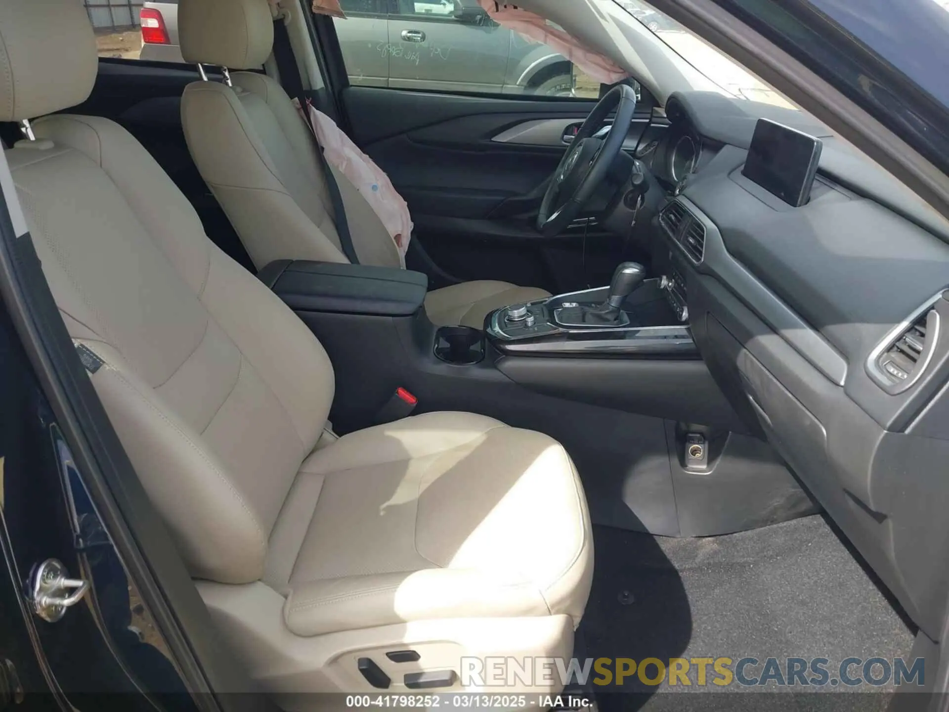 5 Photograph of a damaged car JM3TCBCY1P0642455 MAZDA CX-9 2023