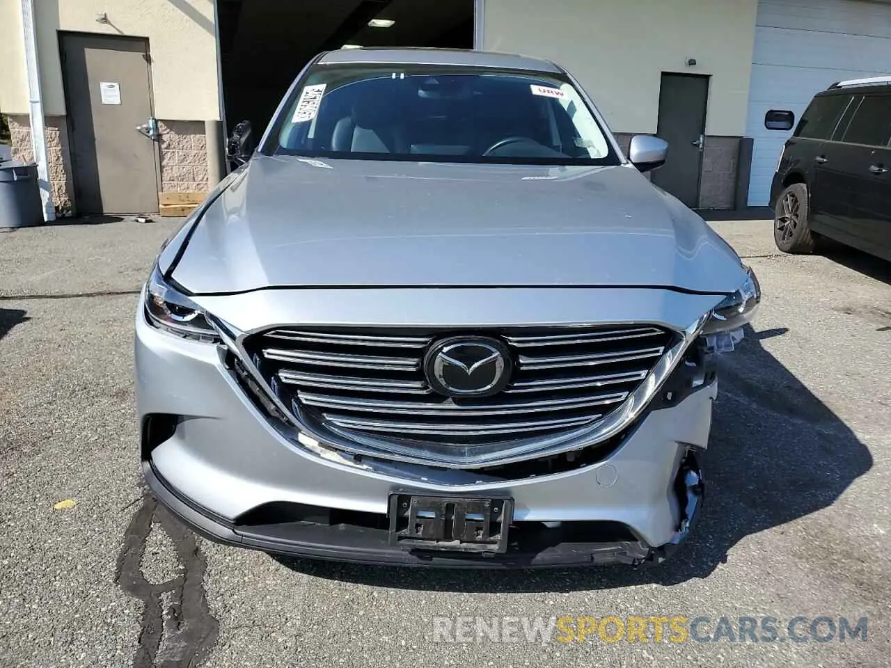 5 Photograph of a damaged car JM3TCBCY3P0657281 MAZDA CX-9 2023