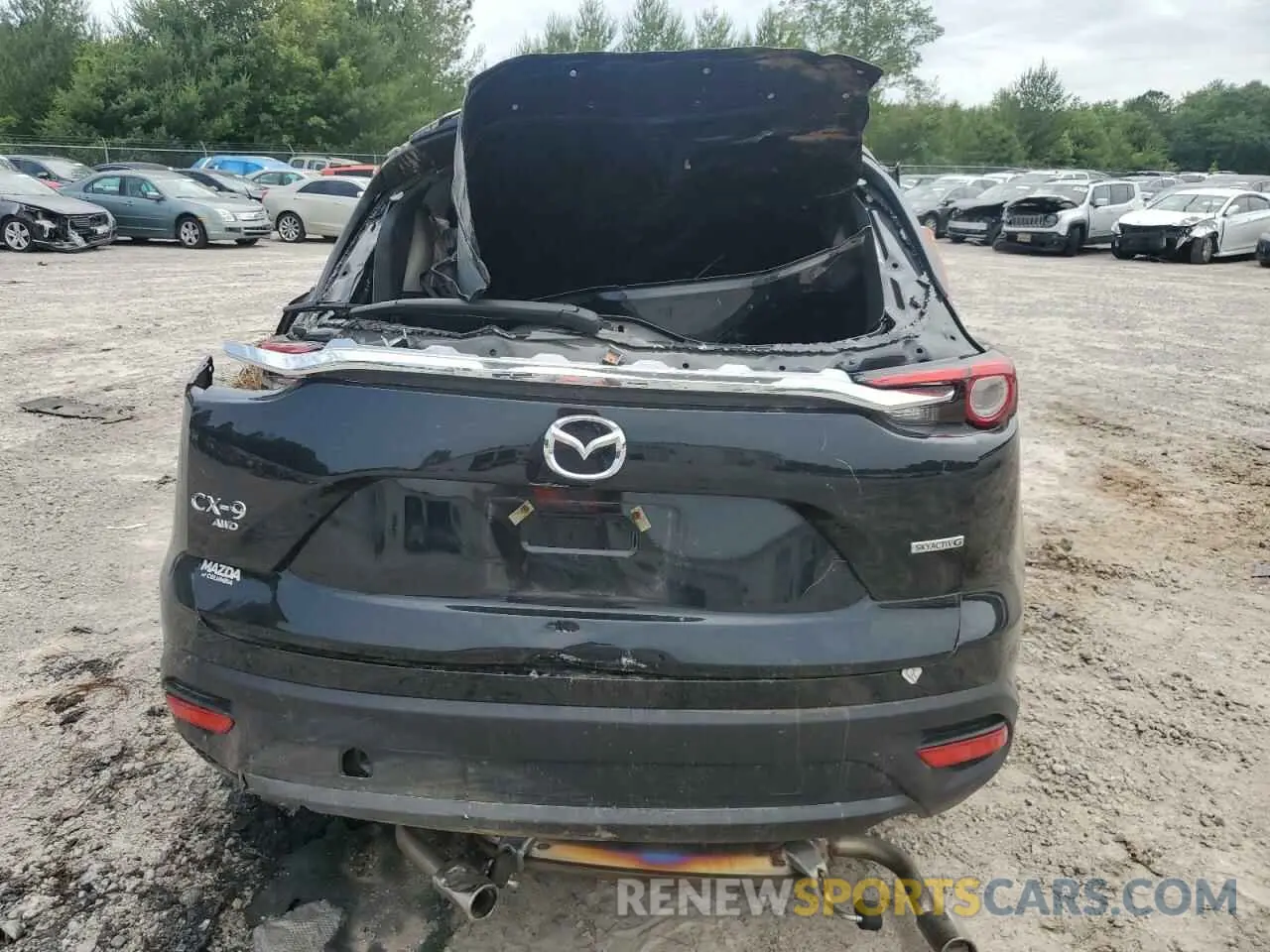 6 Photograph of a damaged car JM3TCBCY5P0647237 MAZDA CX-9 2023