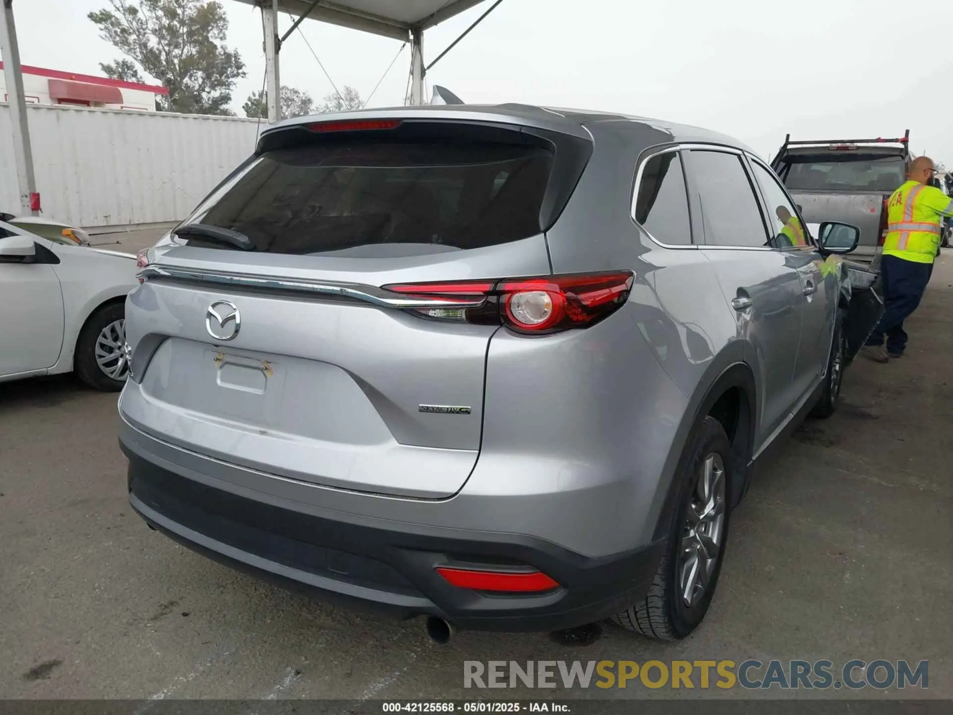 4 Photograph of a damaged car JM3TCBCY6P0657078 MAZDA CX-9 2023