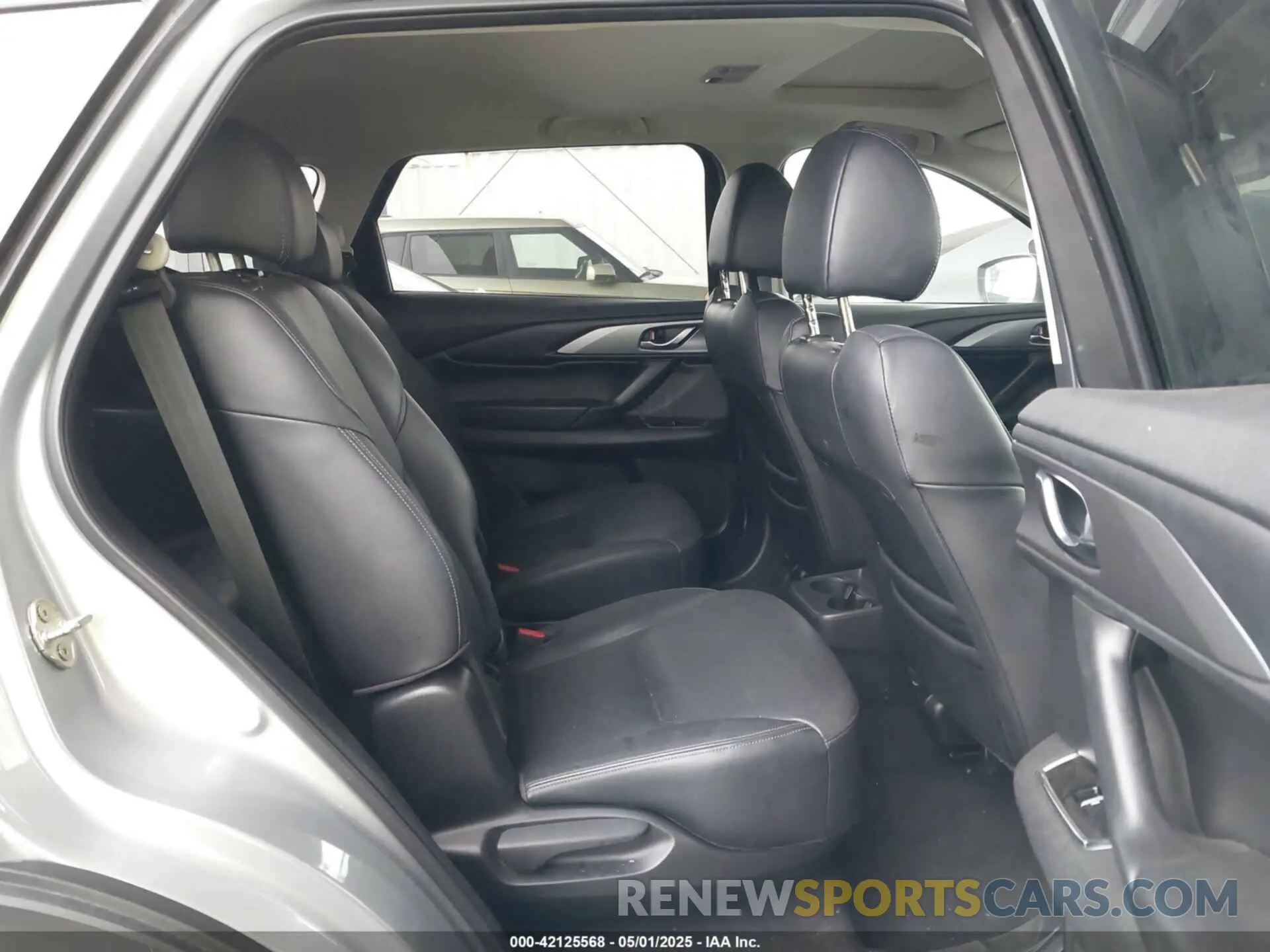 8 Photograph of a damaged car JM3TCBCY6P0657078 MAZDA CX-9 2023