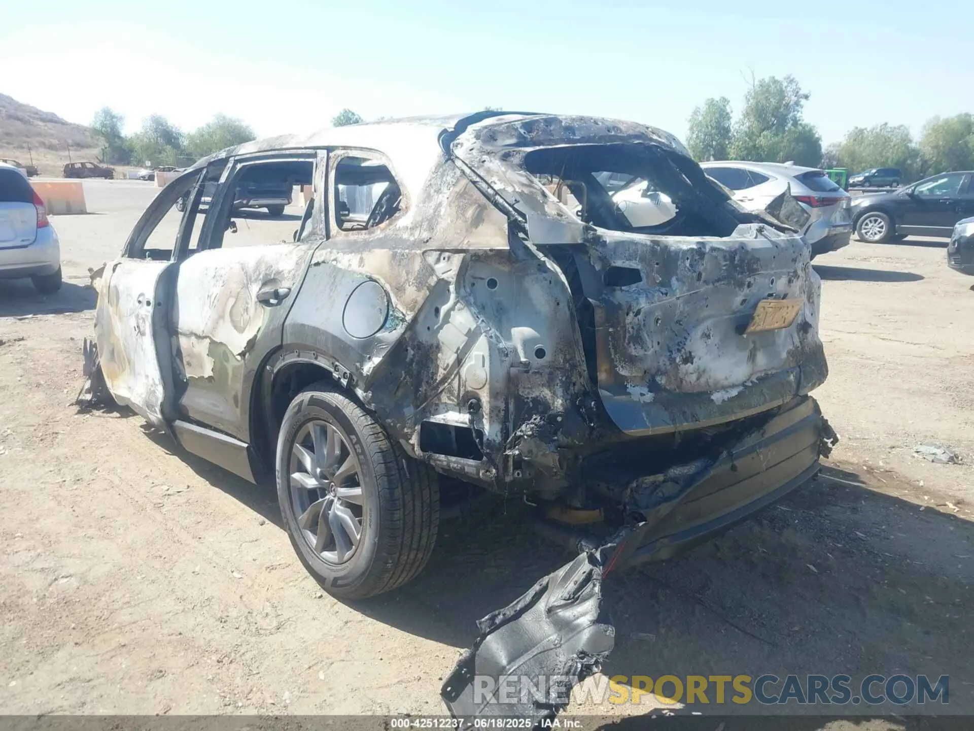 3 Photograph of a damaged car JM3TCBCY9P0655633 MAZDA CX-9 2023