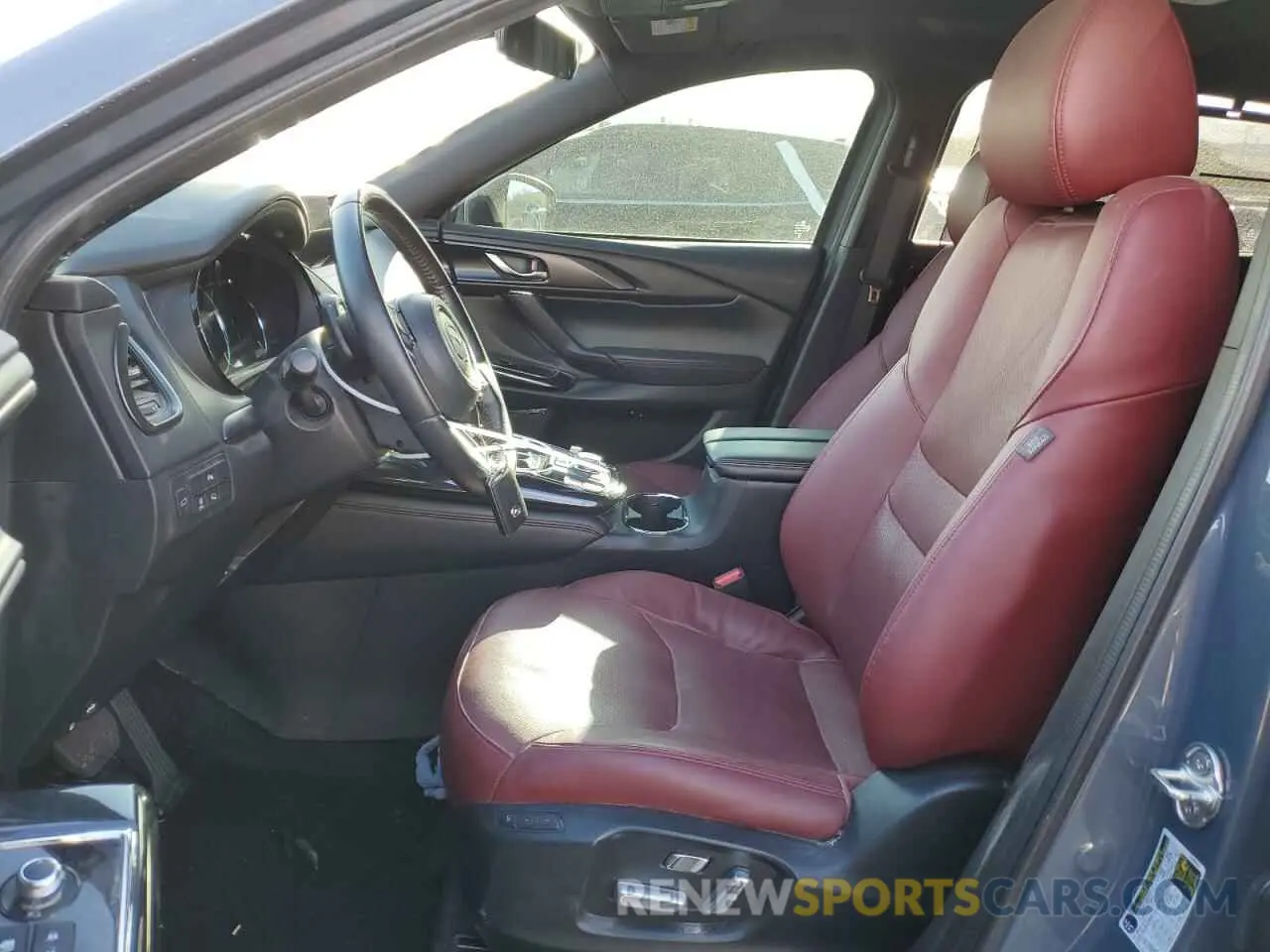 7 Photograph of a damaged car JM3TCBDY0P0650772 MAZDA CX-9 2023