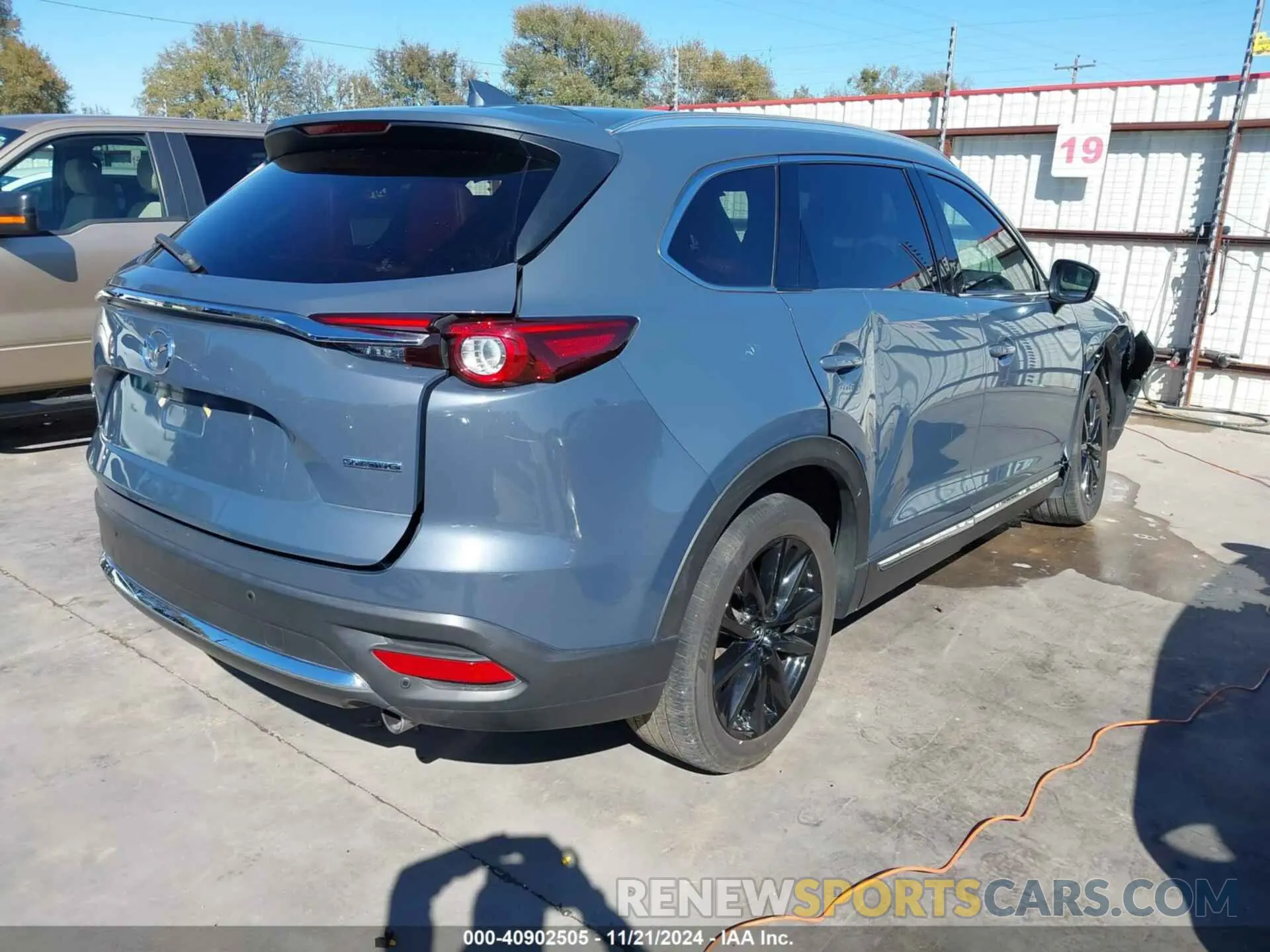 4 Photograph of a damaged car JM3TCBDY1P0630191 MAZDA CX-9 2023