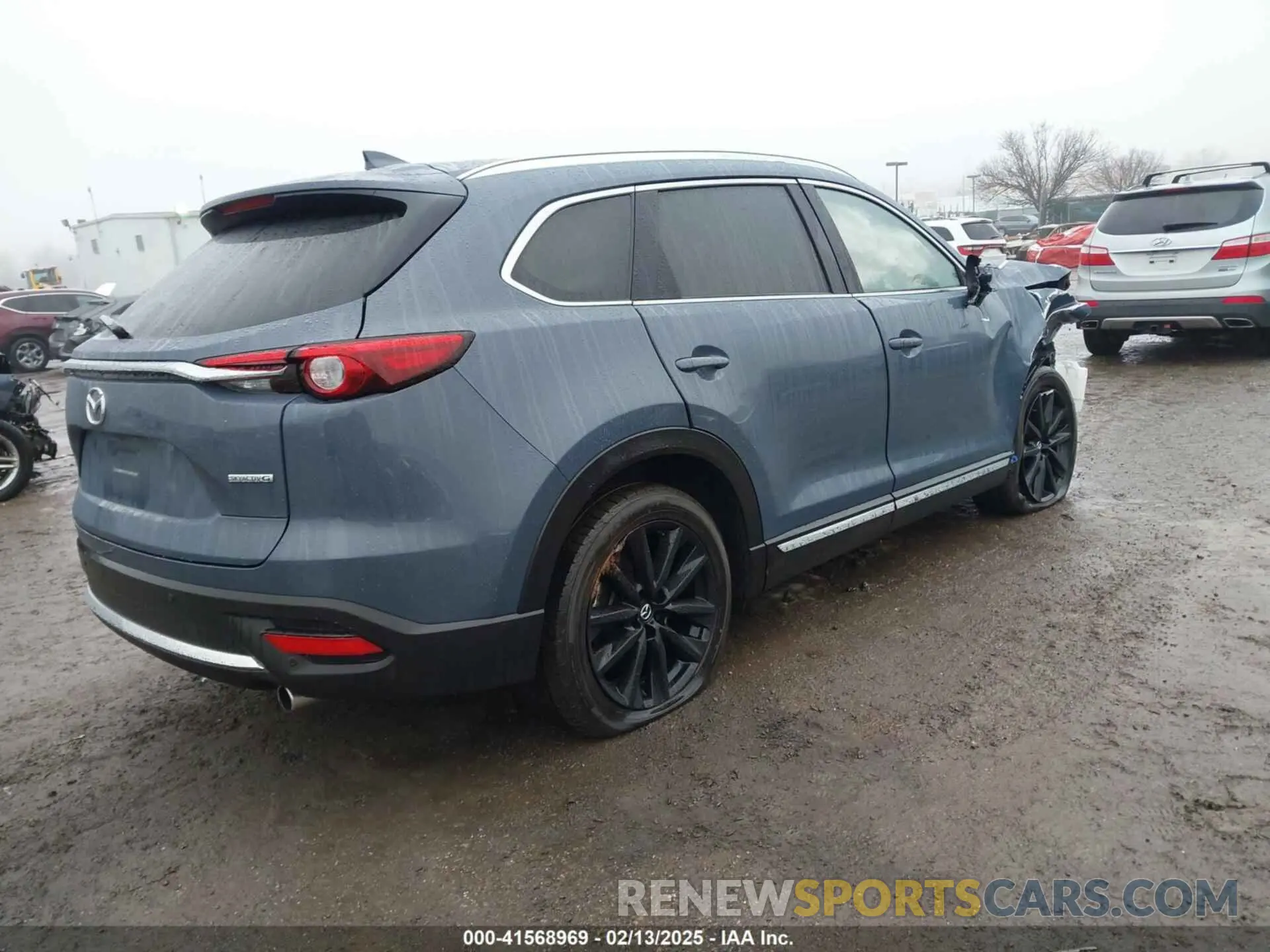 4 Photograph of a damaged car JM3TCBDY1P0642597 MAZDA CX-9 2023