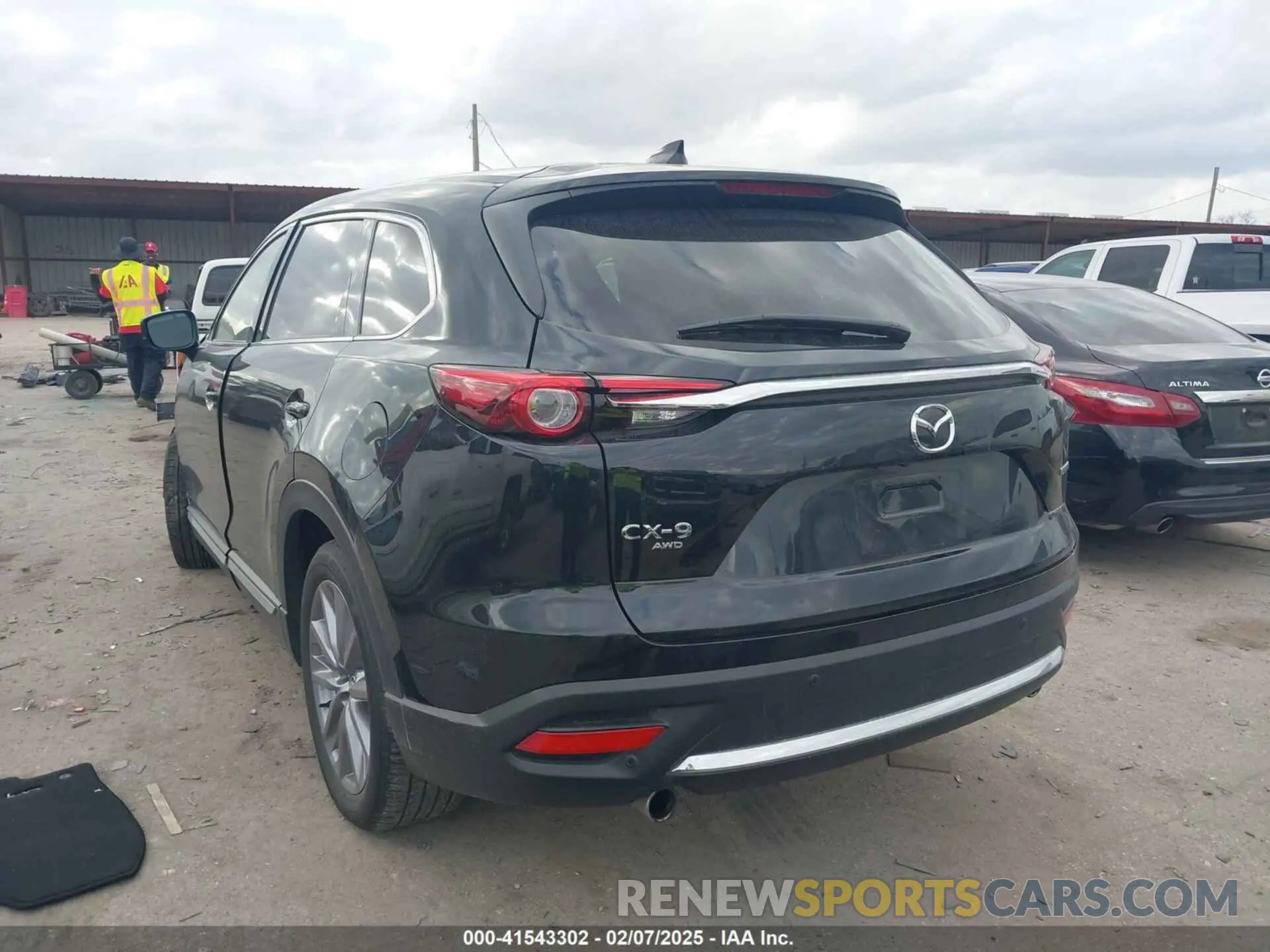 3 Photograph of a damaged car JM3TCBDY2P0632239 MAZDA CX-9 2023