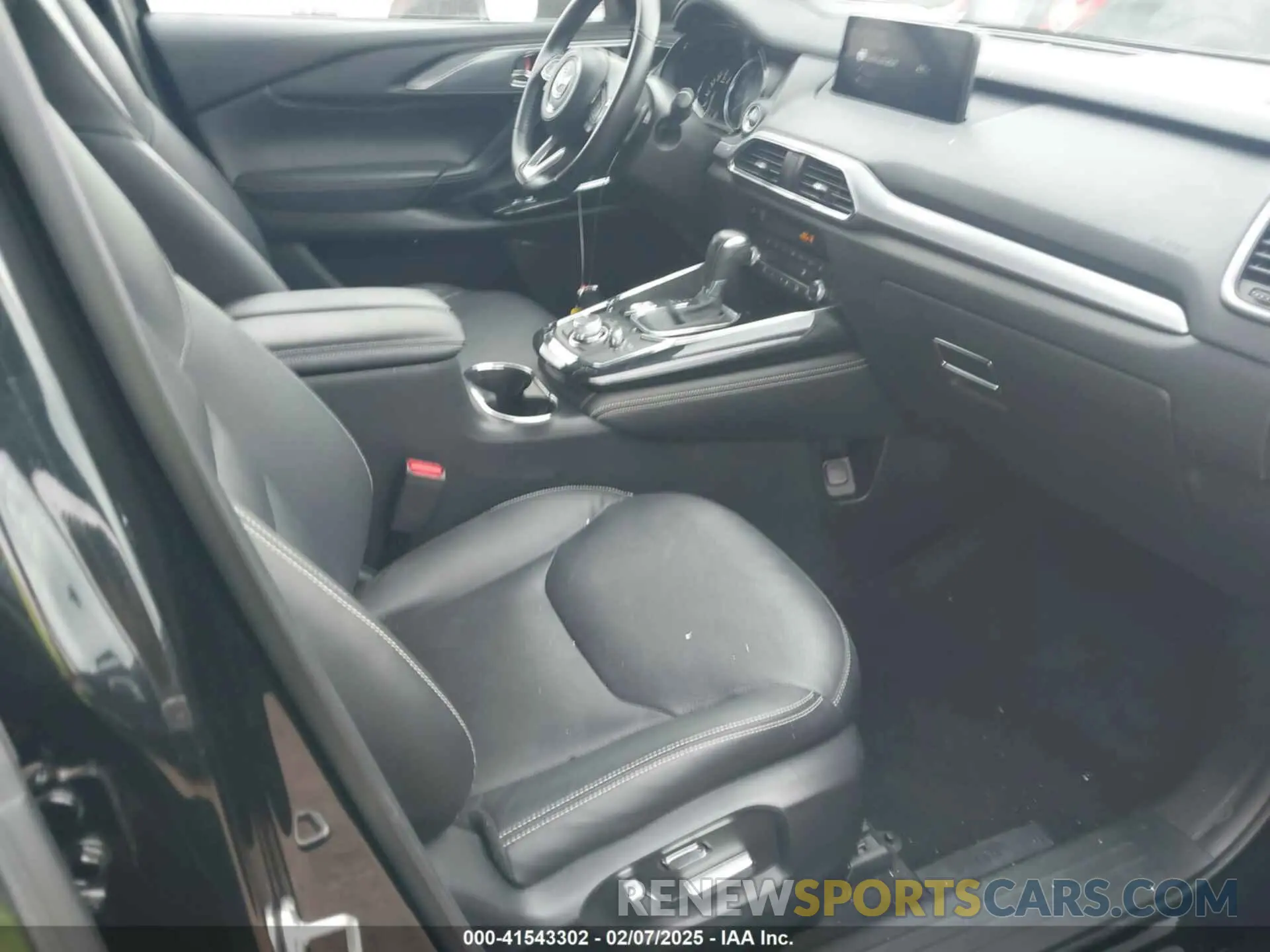 5 Photograph of a damaged car JM3TCBDY2P0632239 MAZDA CX-9 2023