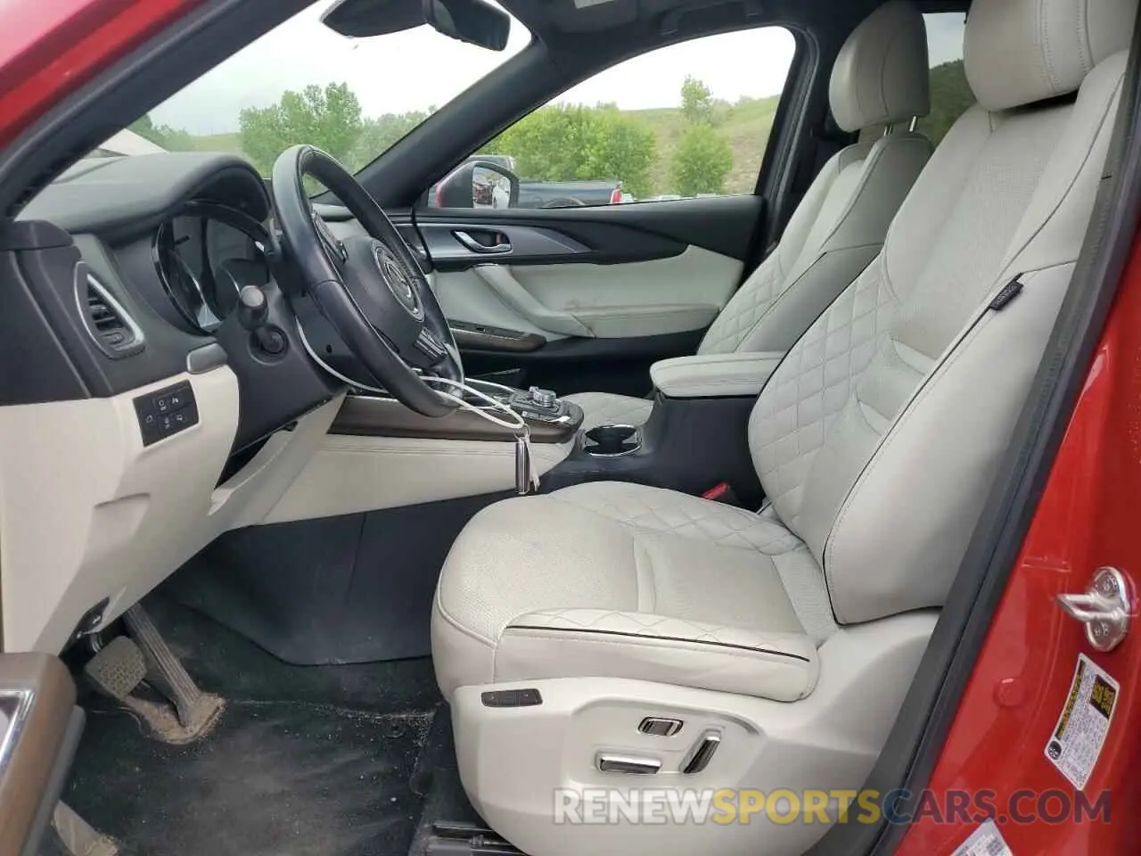 7 Photograph of a damaged car JM3TCBEYXP0639552 MAZDA CX-9 2023