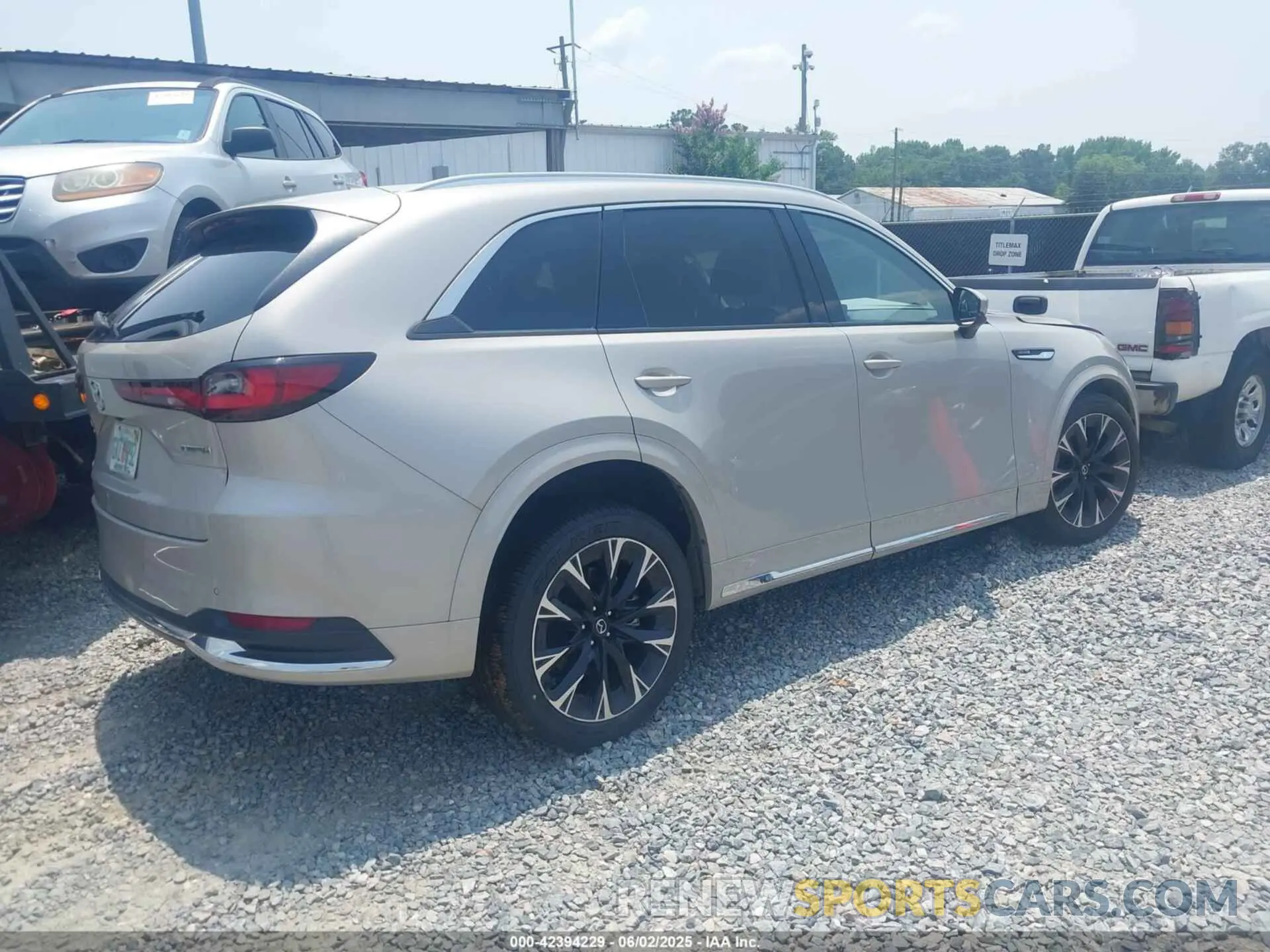 4 Photograph of a damaged car JM3KK1HC0R1135680 MAZDA CX-90 2024