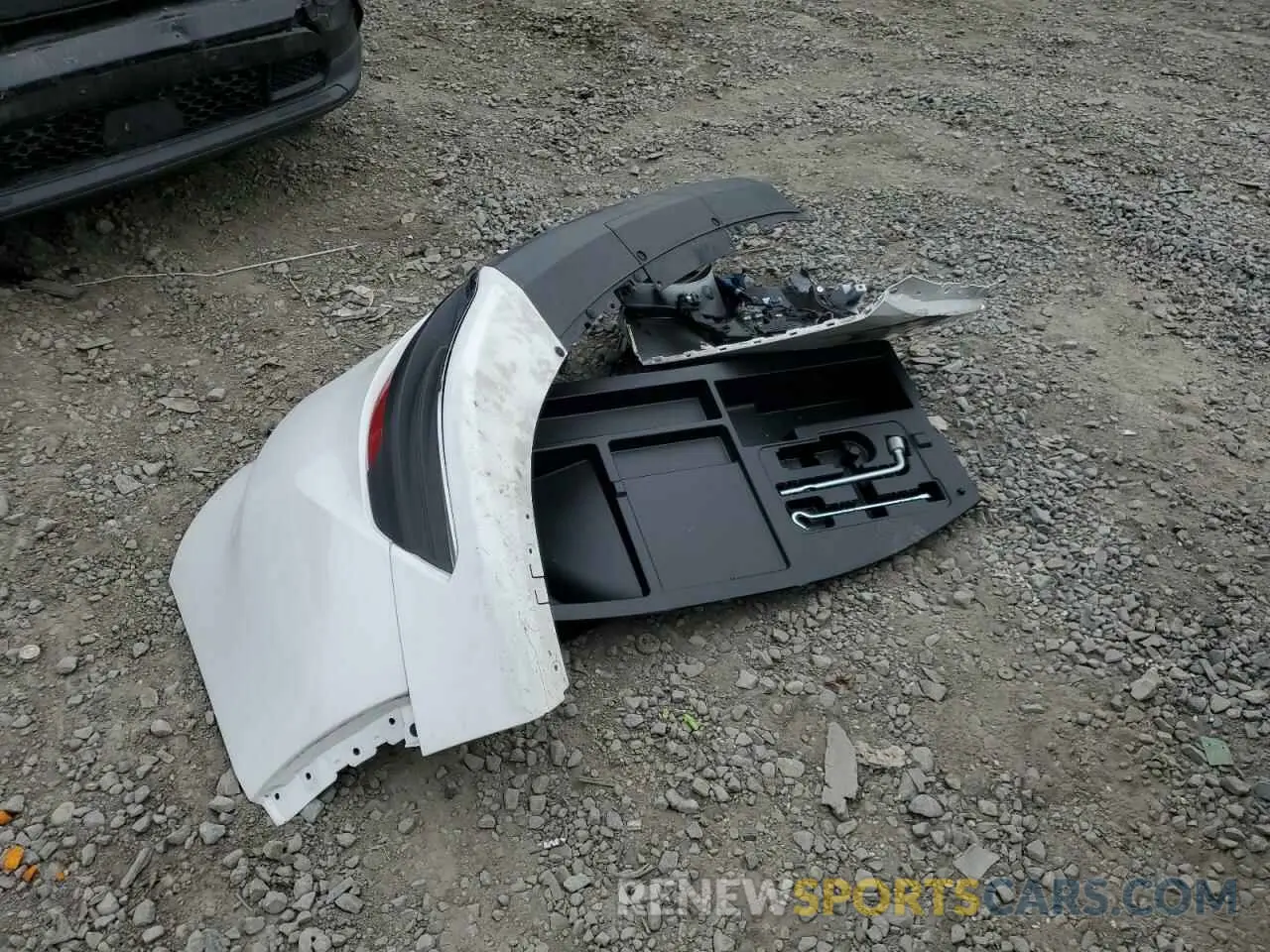 13 Photograph of a damaged car JM3KK1HC3R1115570 MAZDA CX-90 2024