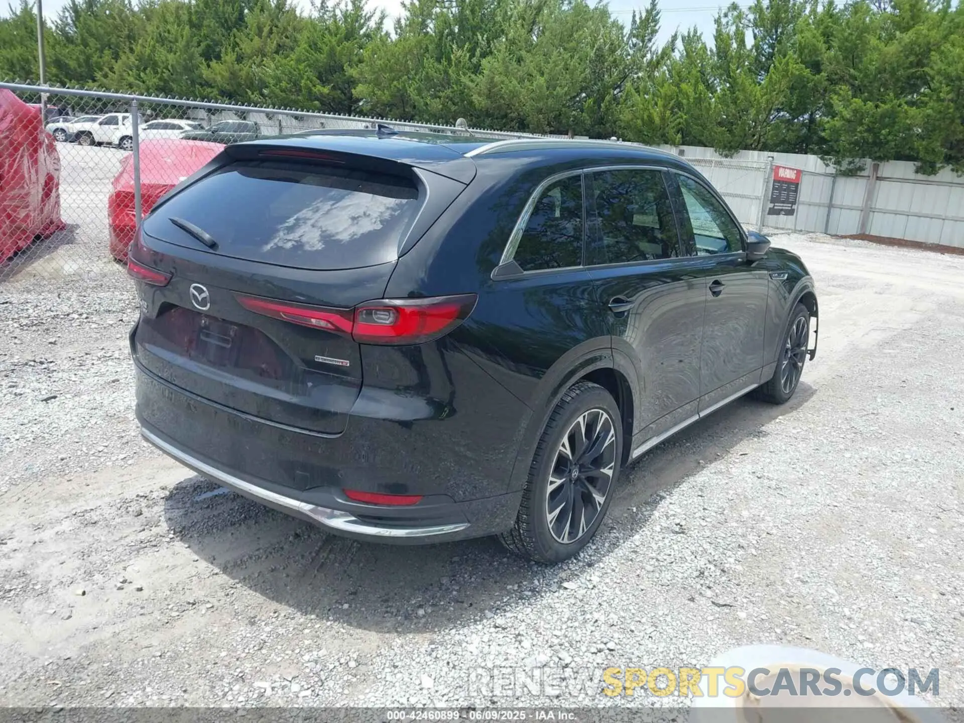 4 Photograph of a damaged car JM3KK1HC5R1147677 MAZDA CX-90 2024